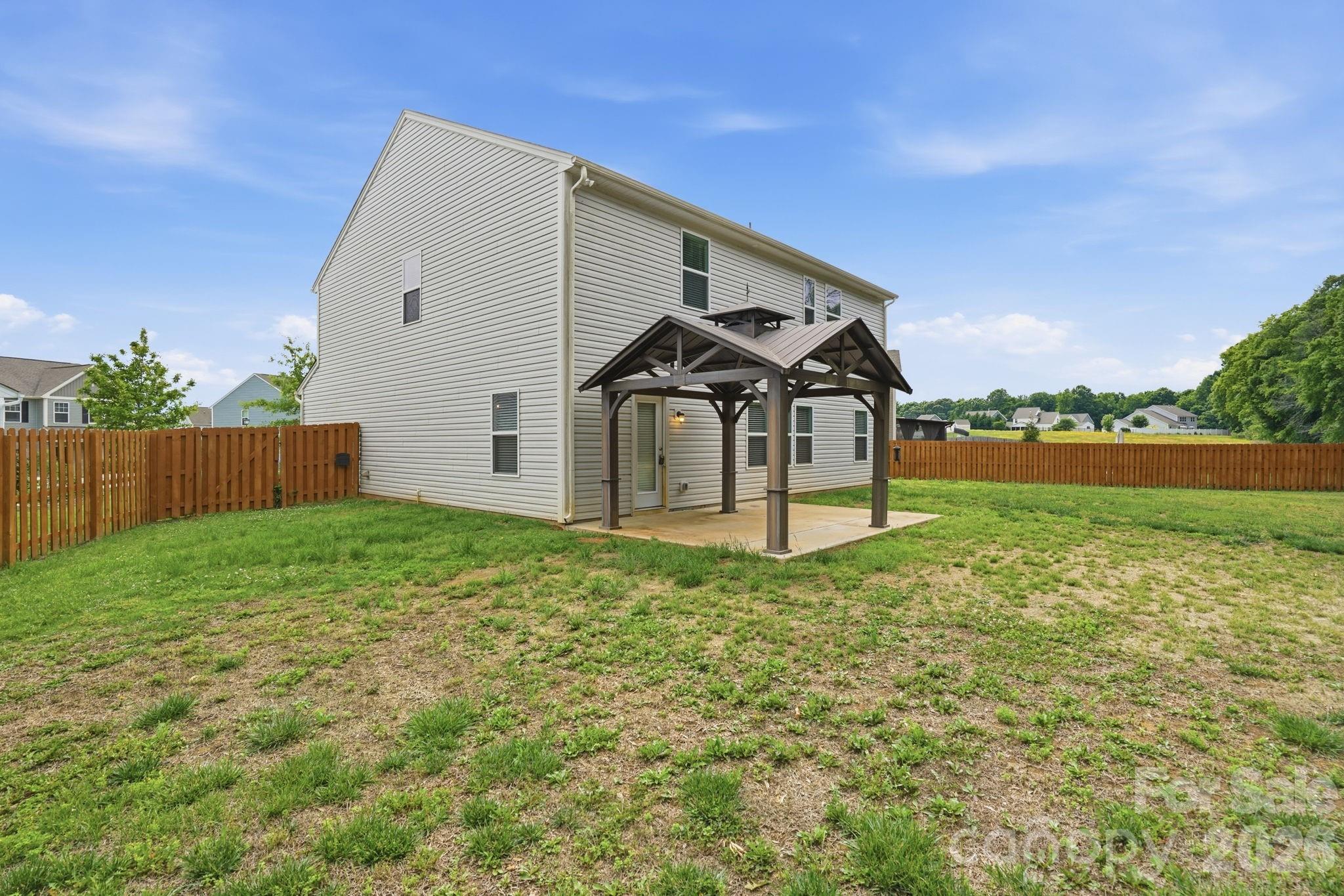 1006 Brooksland Place — Waxhaw