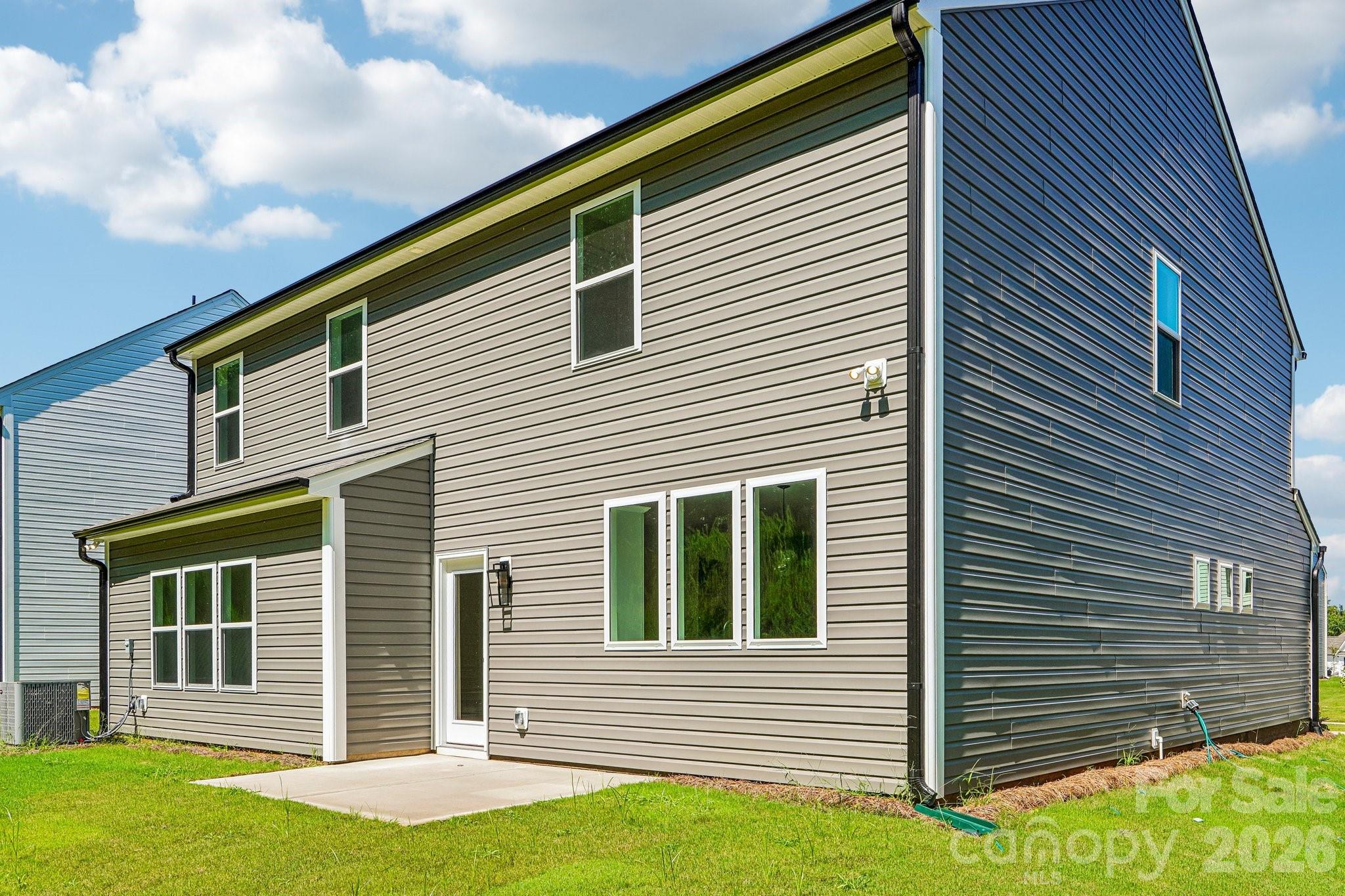 1415 Allison Woods Court #70 — Lowell