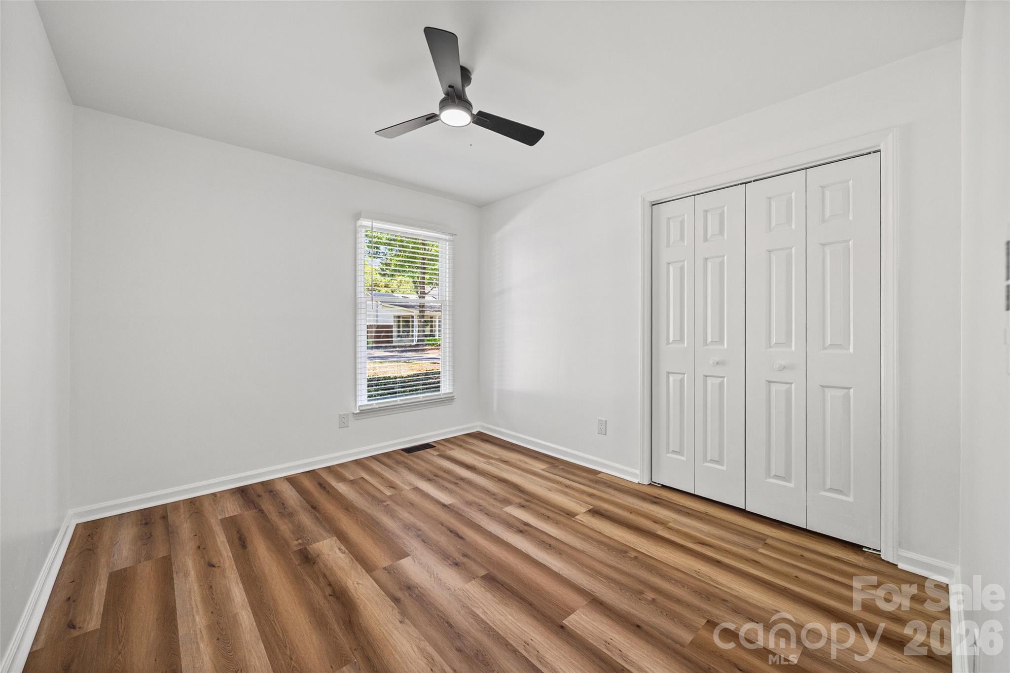 5043 Suwarrow Circle — Tega Cay
