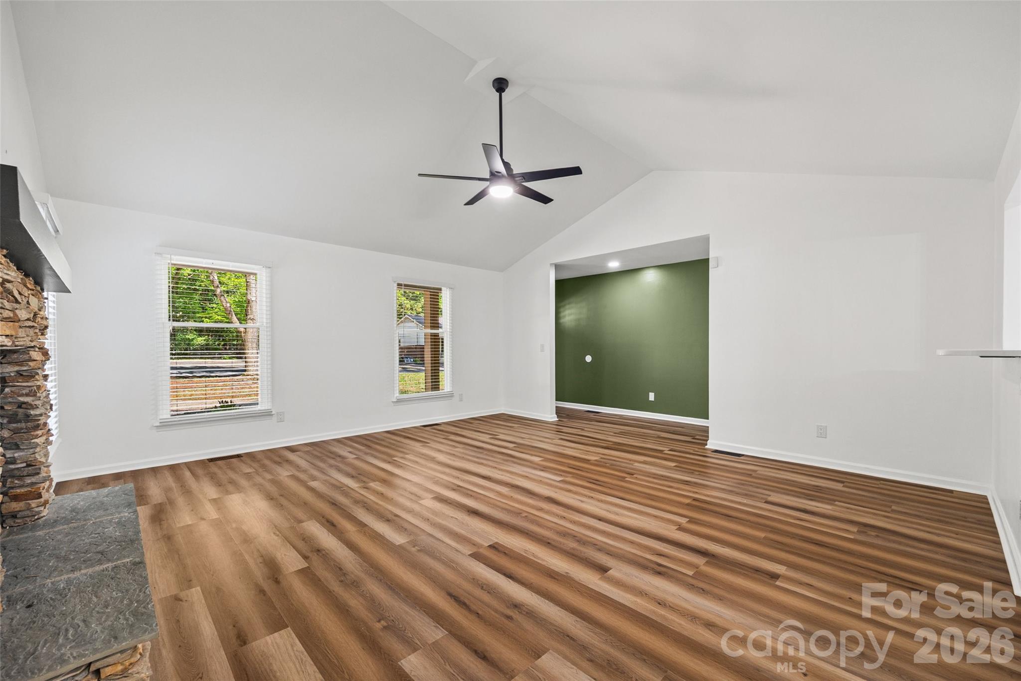 5043 Suwarrow Circle — Tega Cay