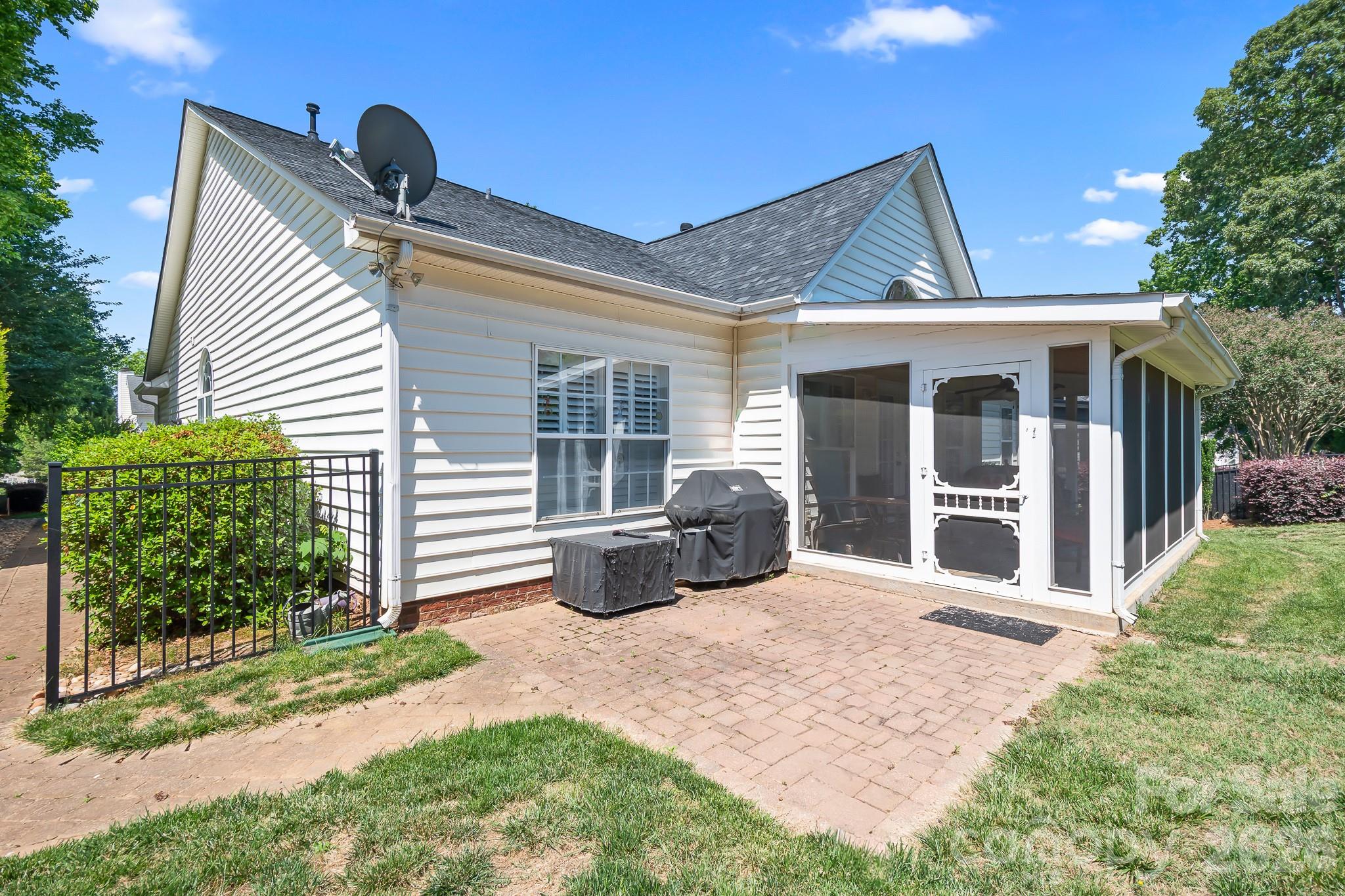 13403 Fremington Road — Huntersville