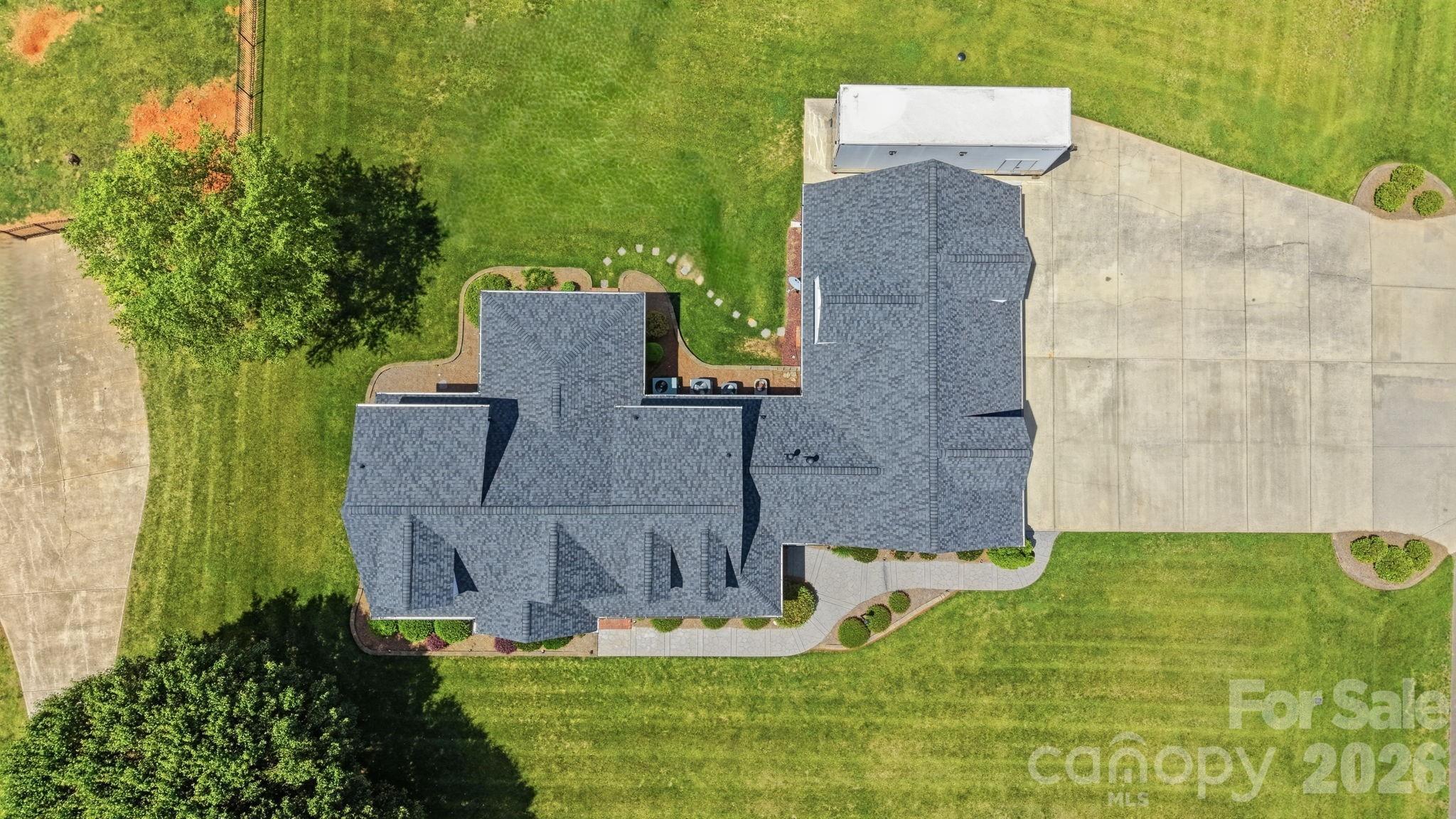 600 Ivah Lee Way — Monroe