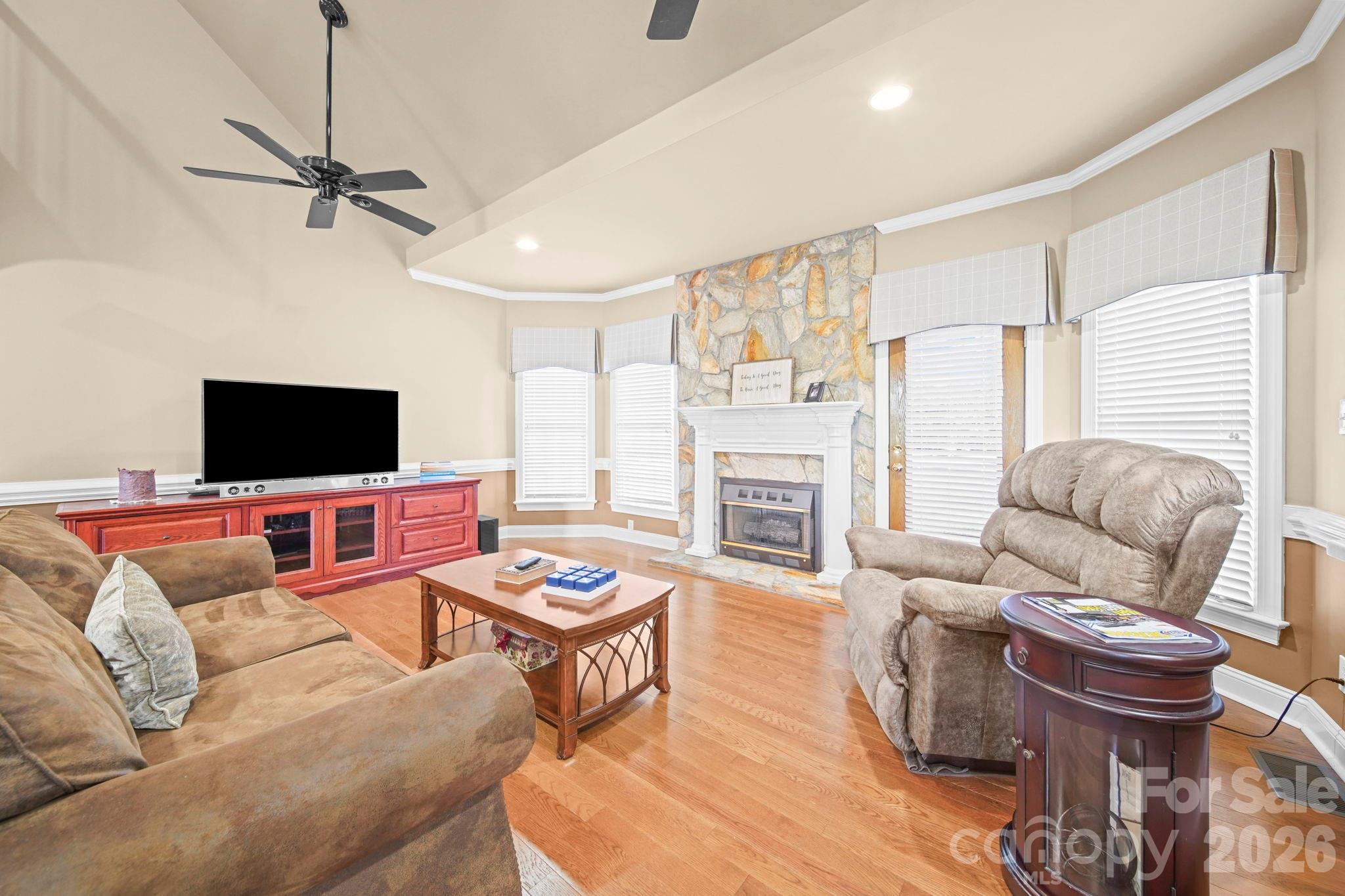 600 Ivah Lee Way — Monroe