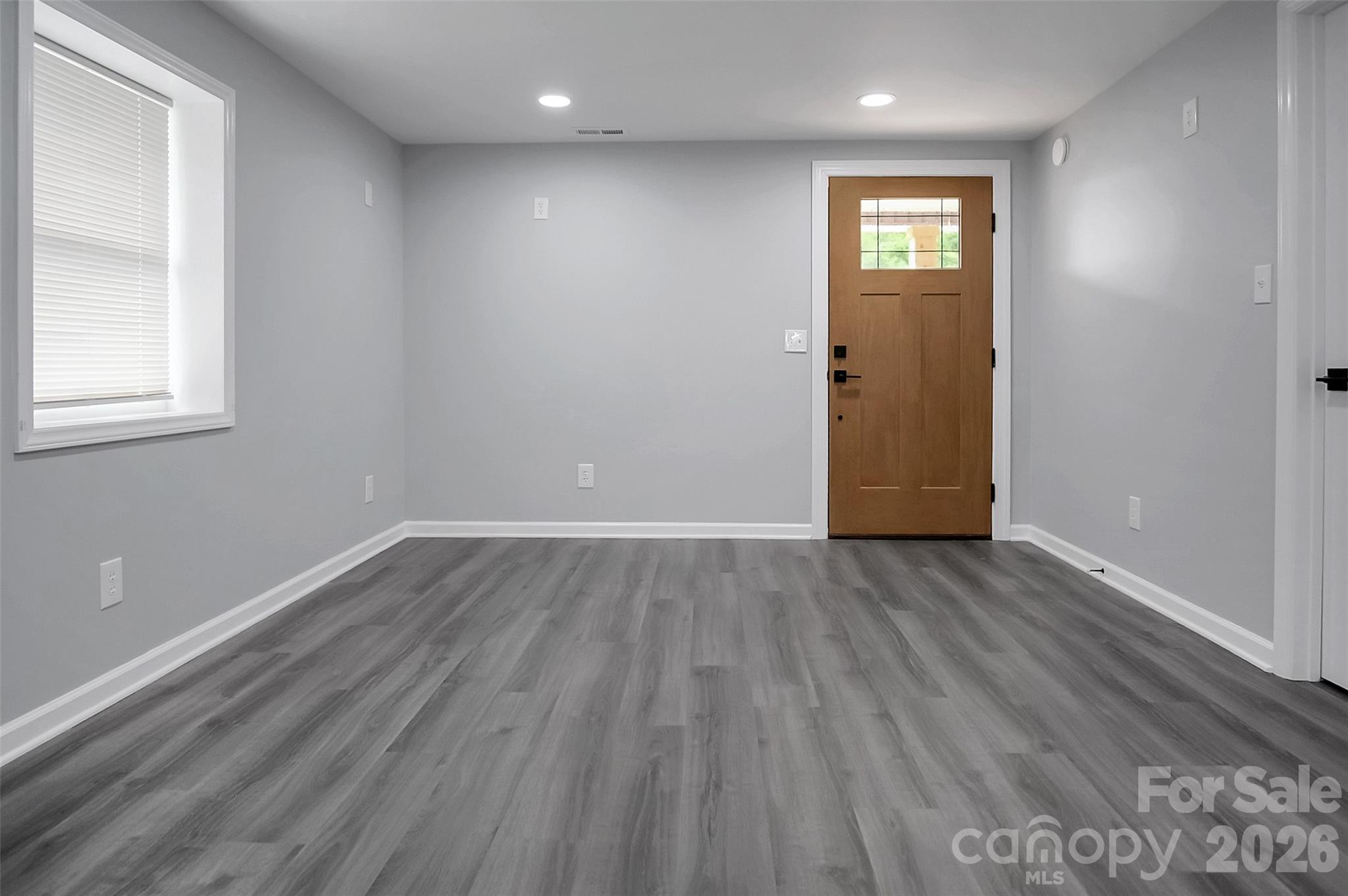 2702 W Stage Coach Trail — Shelby