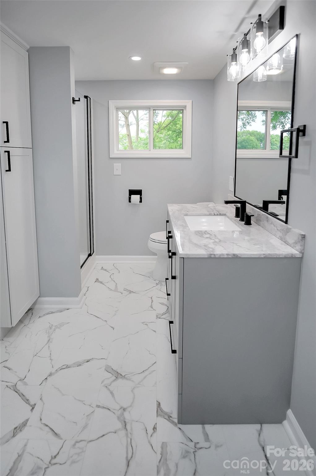 2702 W Stage Coach Trail — Shelby