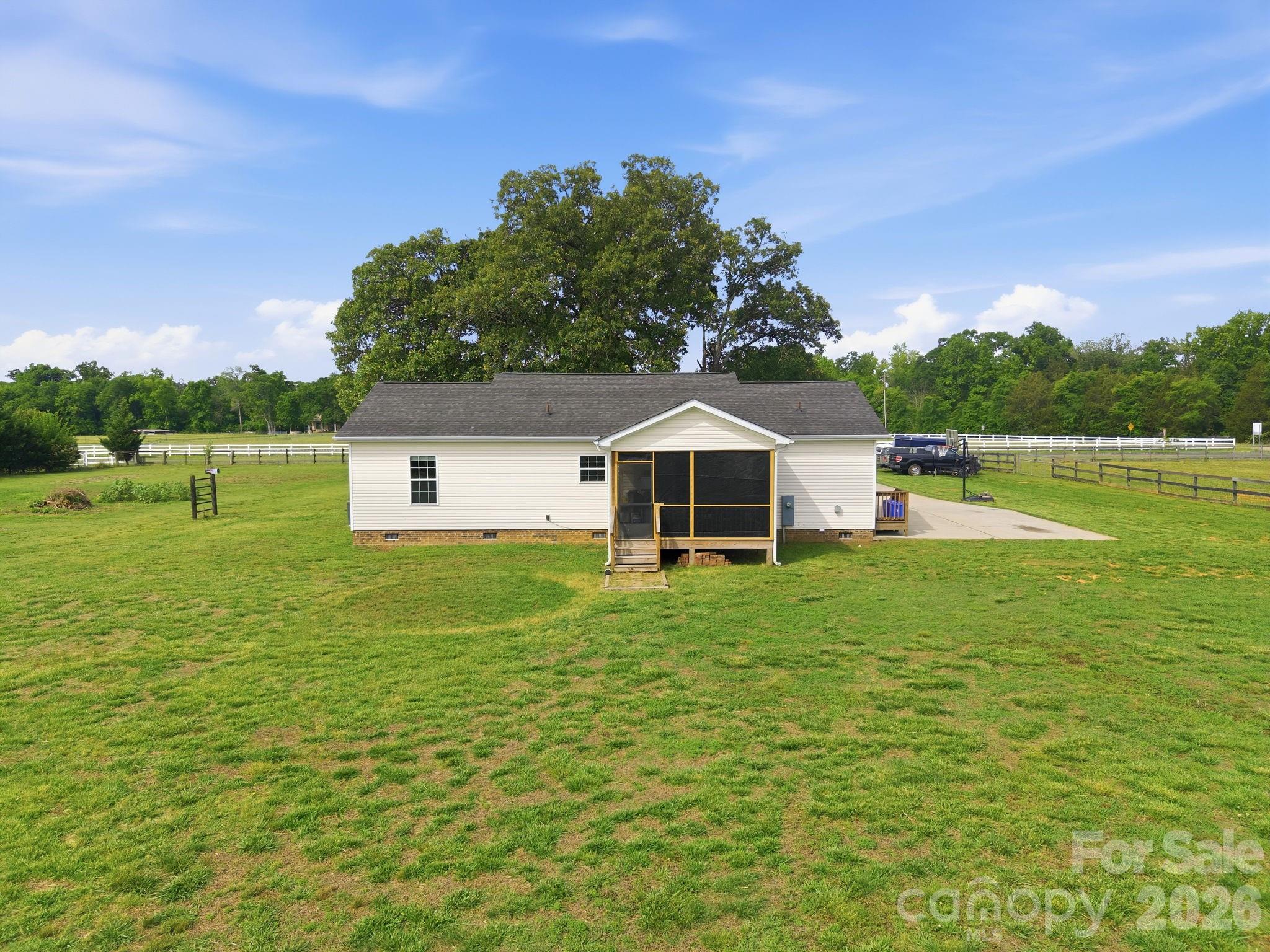 3480 Skyline Road — Rock Hill