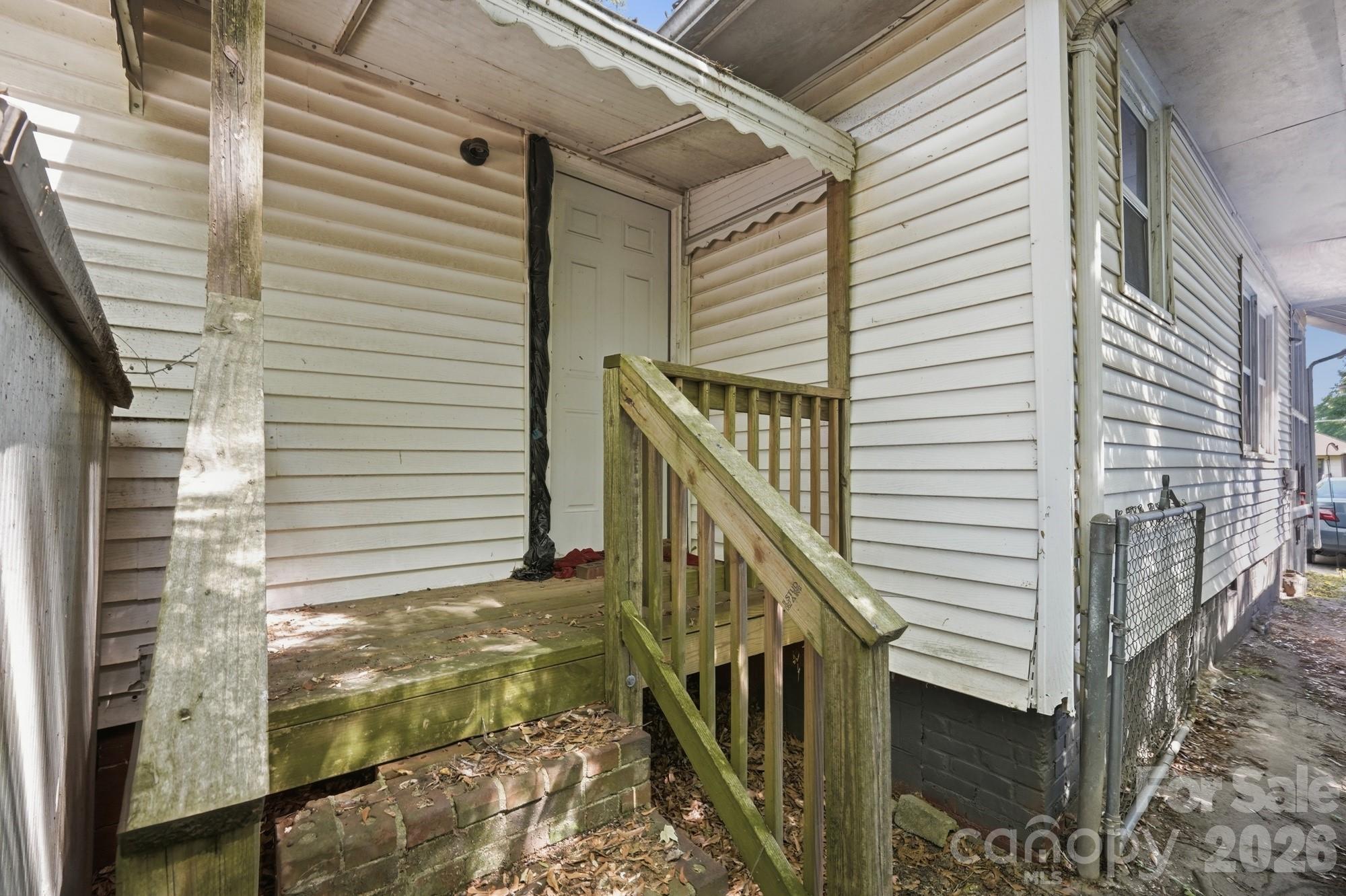 1018 W 5th Avenue — Gastonia