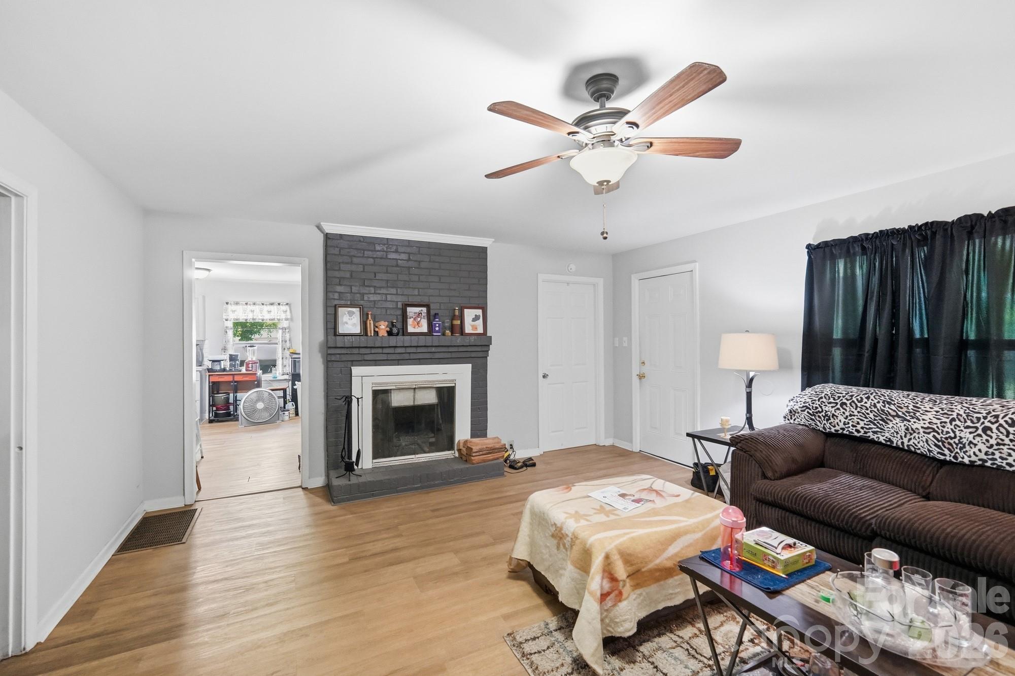 1018 W 5th Avenue — Gastonia
