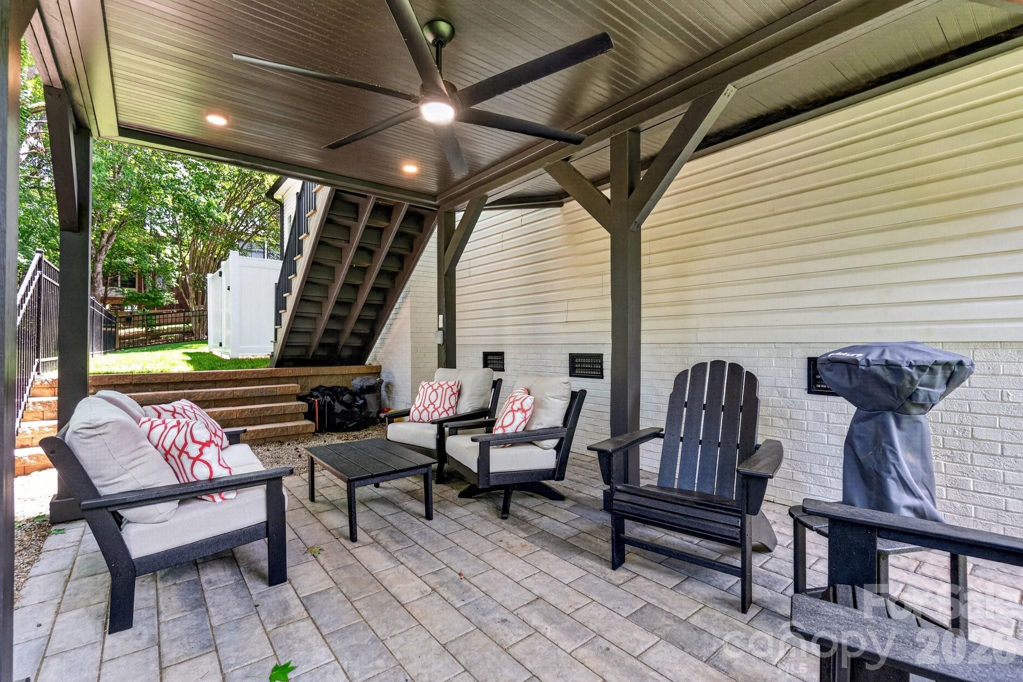 2707 Cotton Planter Lane — Charlotte