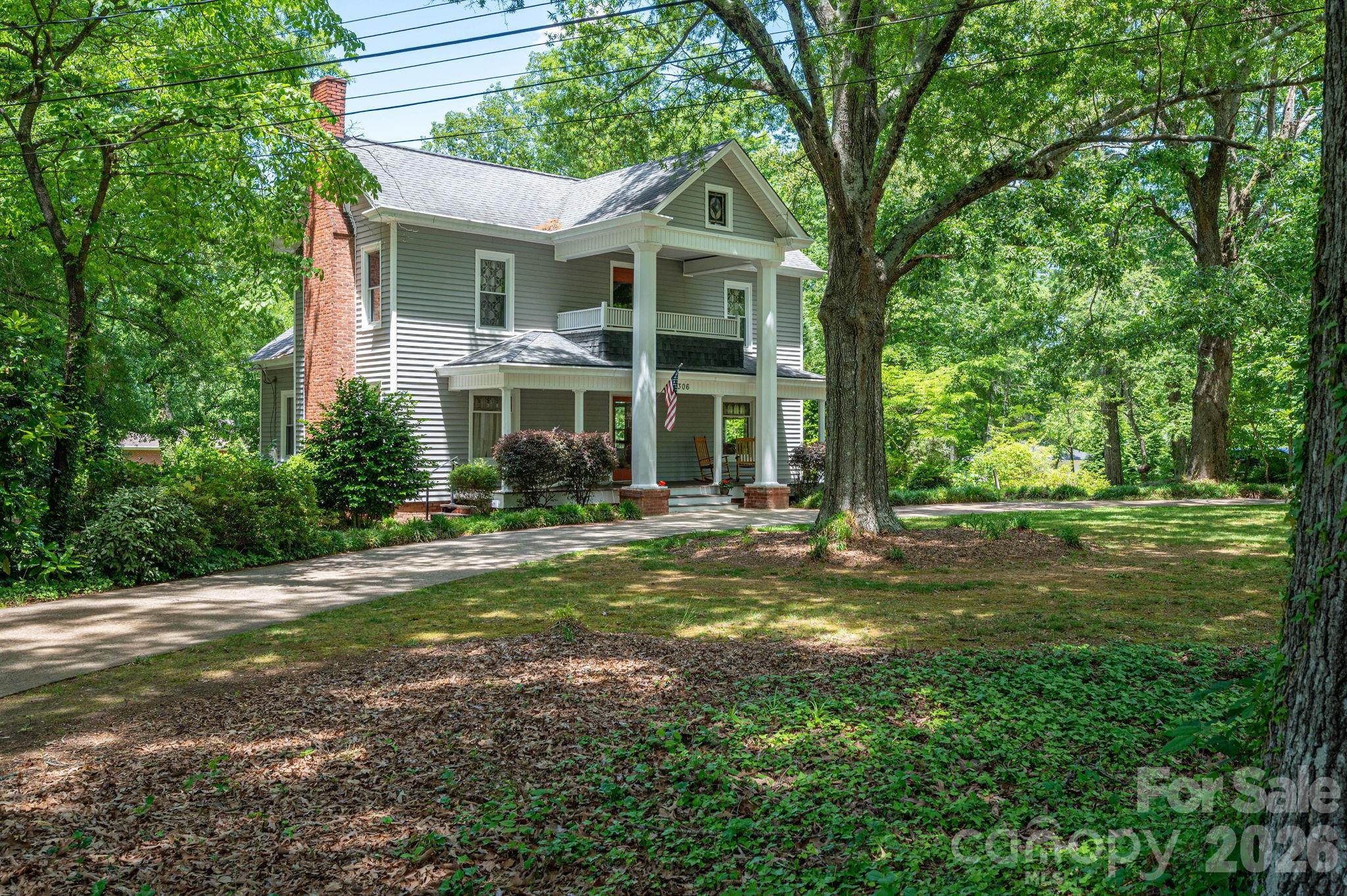 306 W Old Post Road — Cherryville