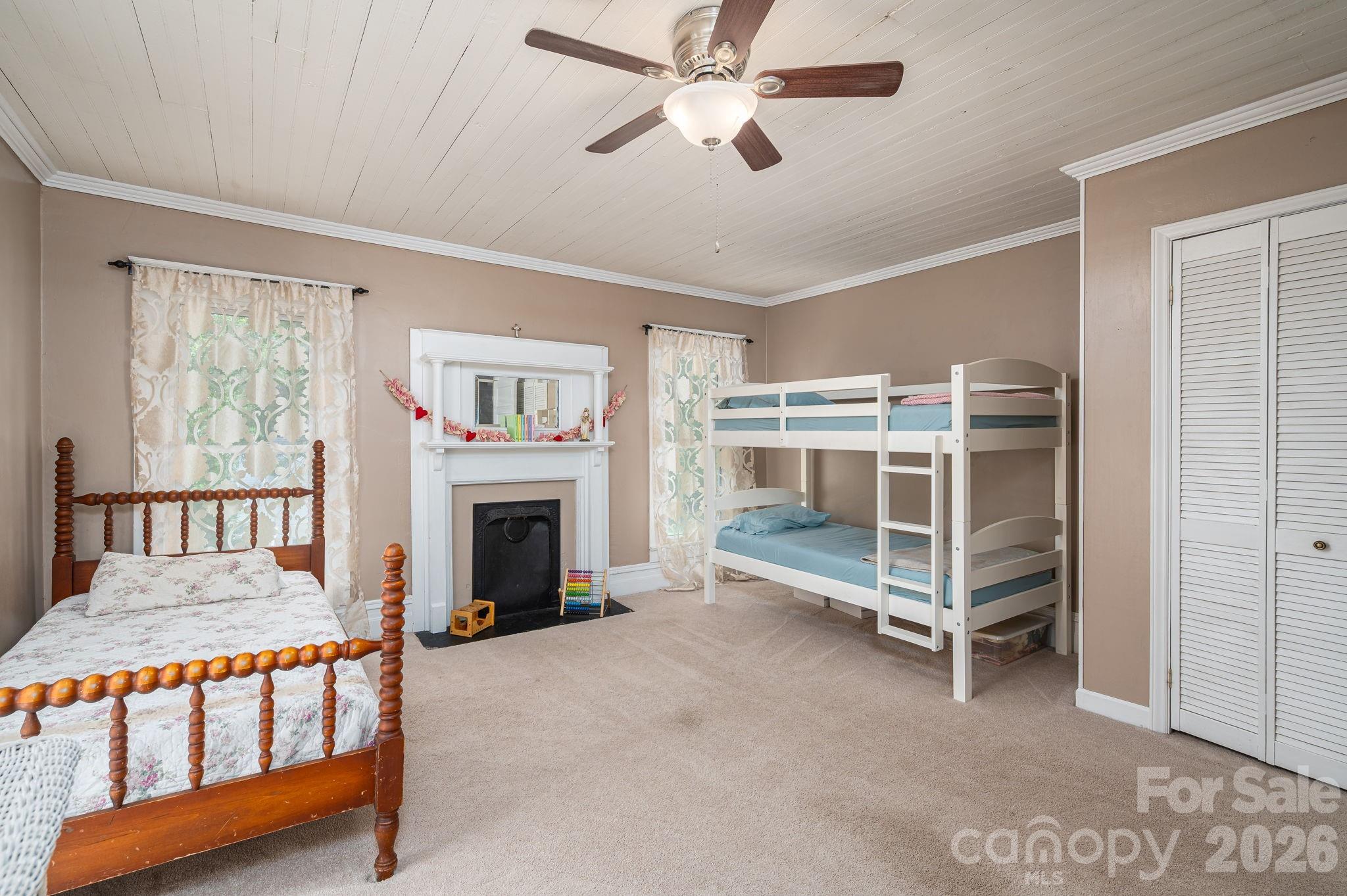 306 W Old Post Road — Cherryville