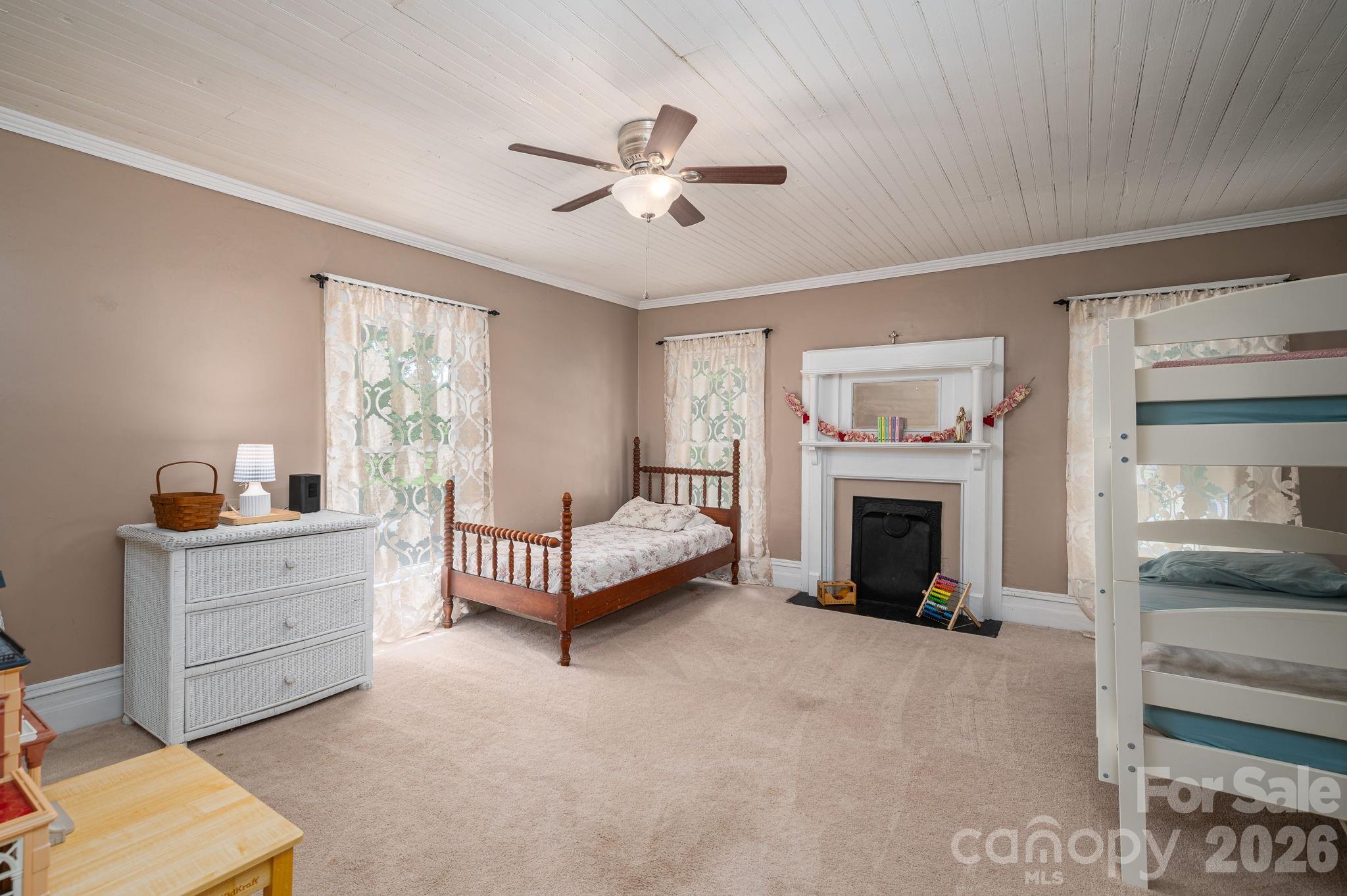 306 W Old Post Road — Cherryville