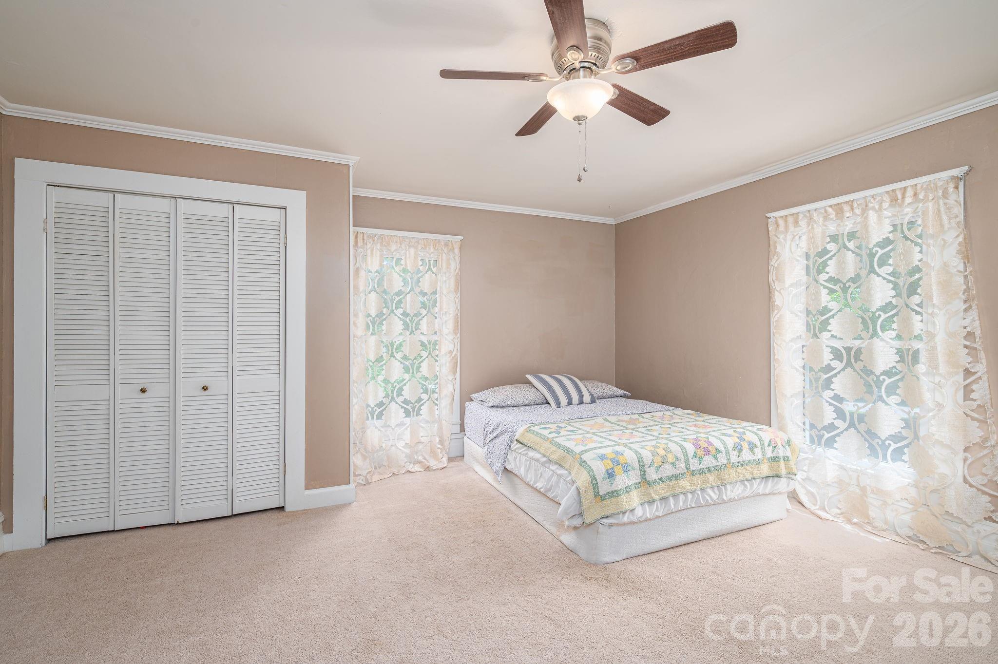 306 W Old Post Road — Cherryville