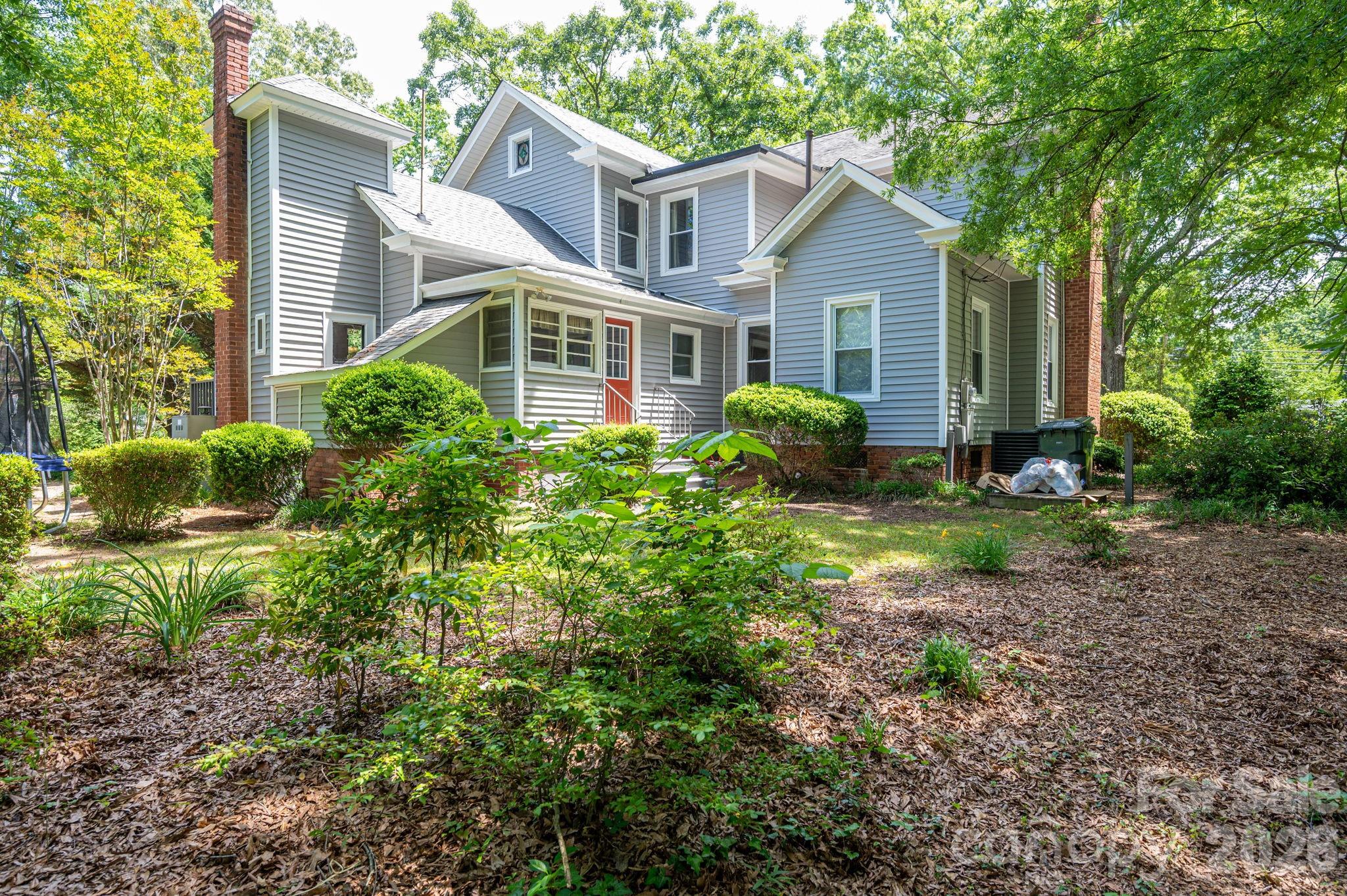 306 W Old Post Road — Cherryville