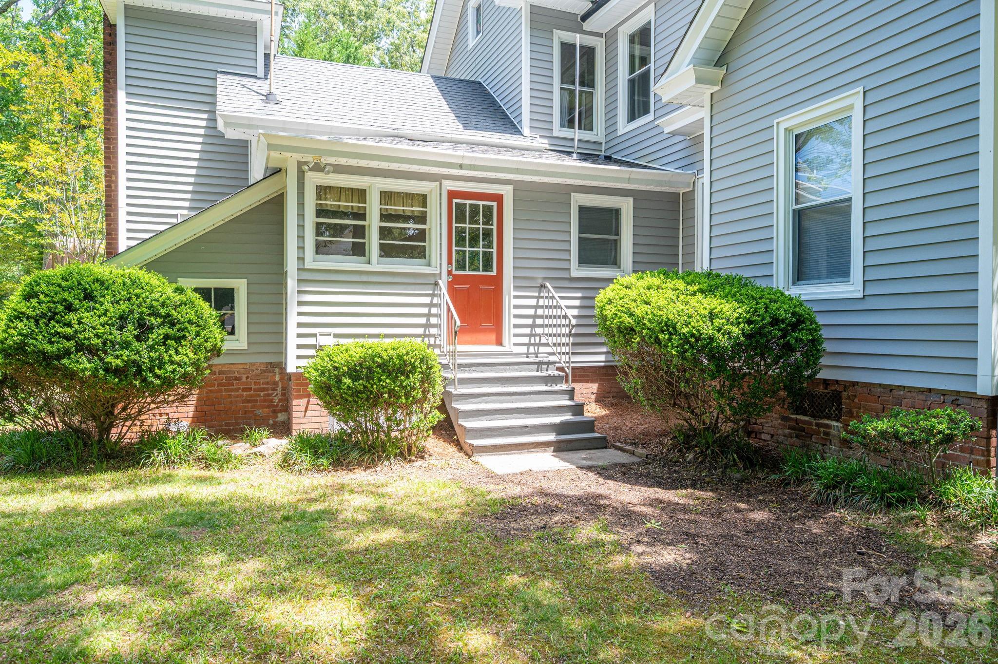 306 W Old Post Road — Cherryville