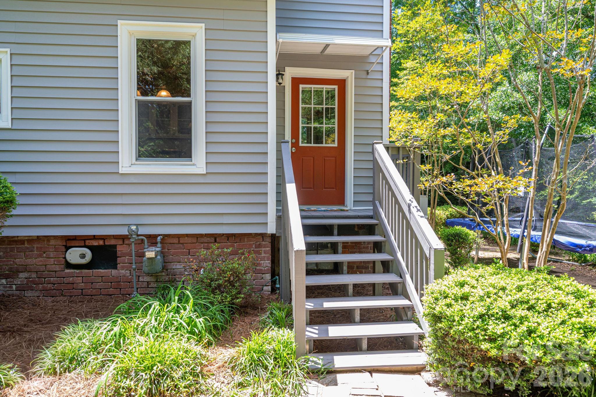 306 W Old Post Road — Cherryville