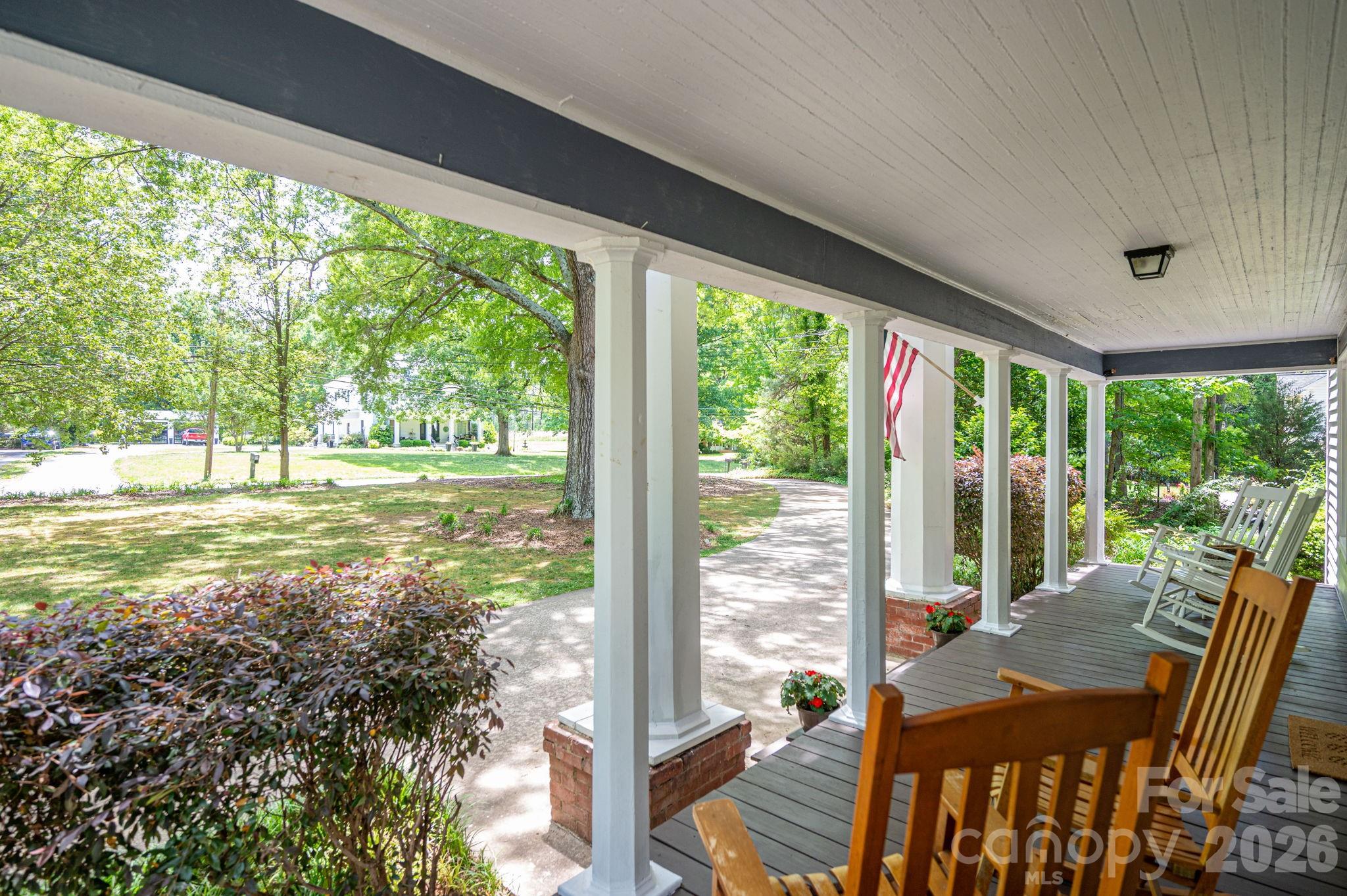 306 W Old Post Road — Cherryville