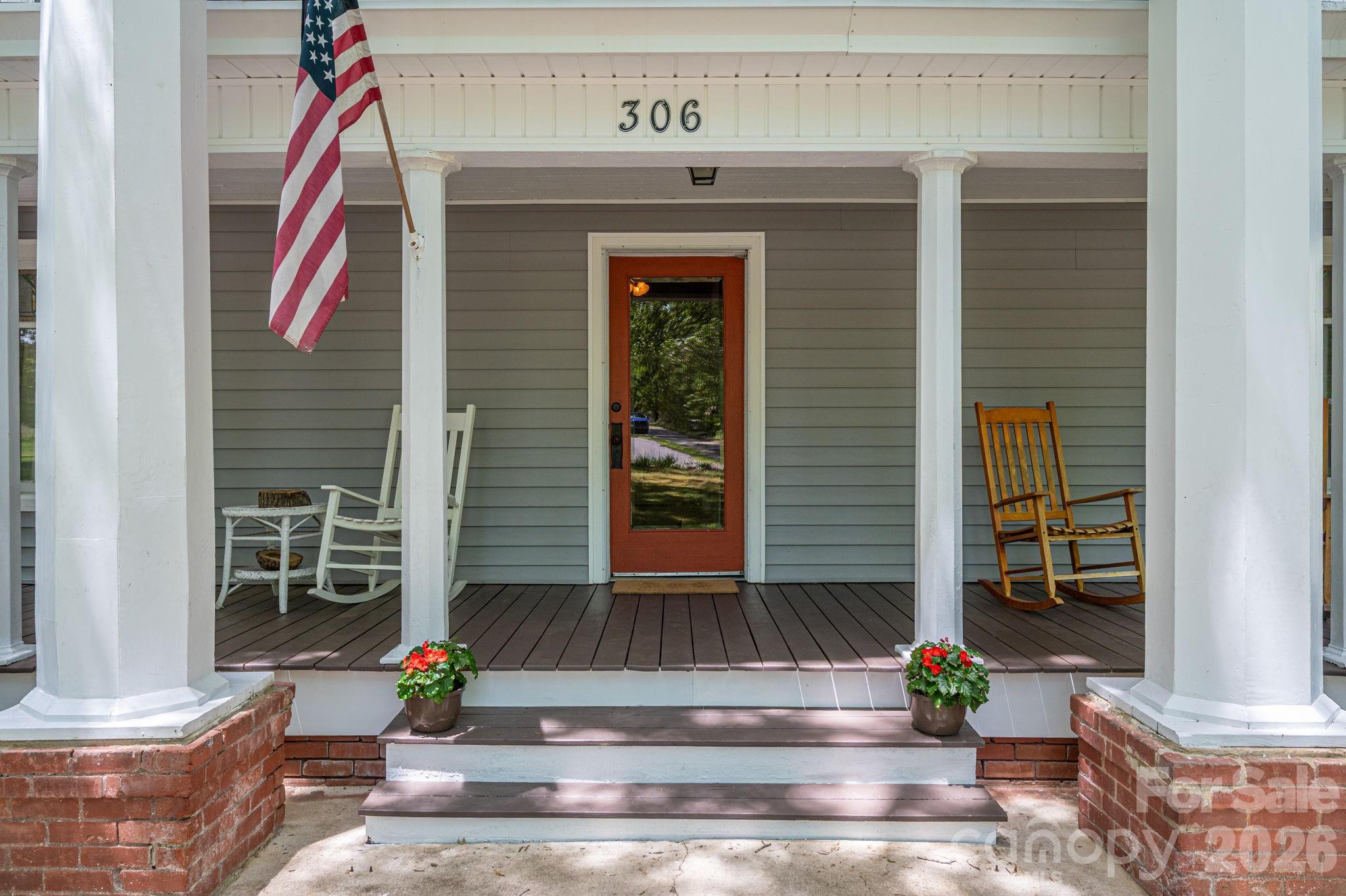306 W Old Post Road — Cherryville