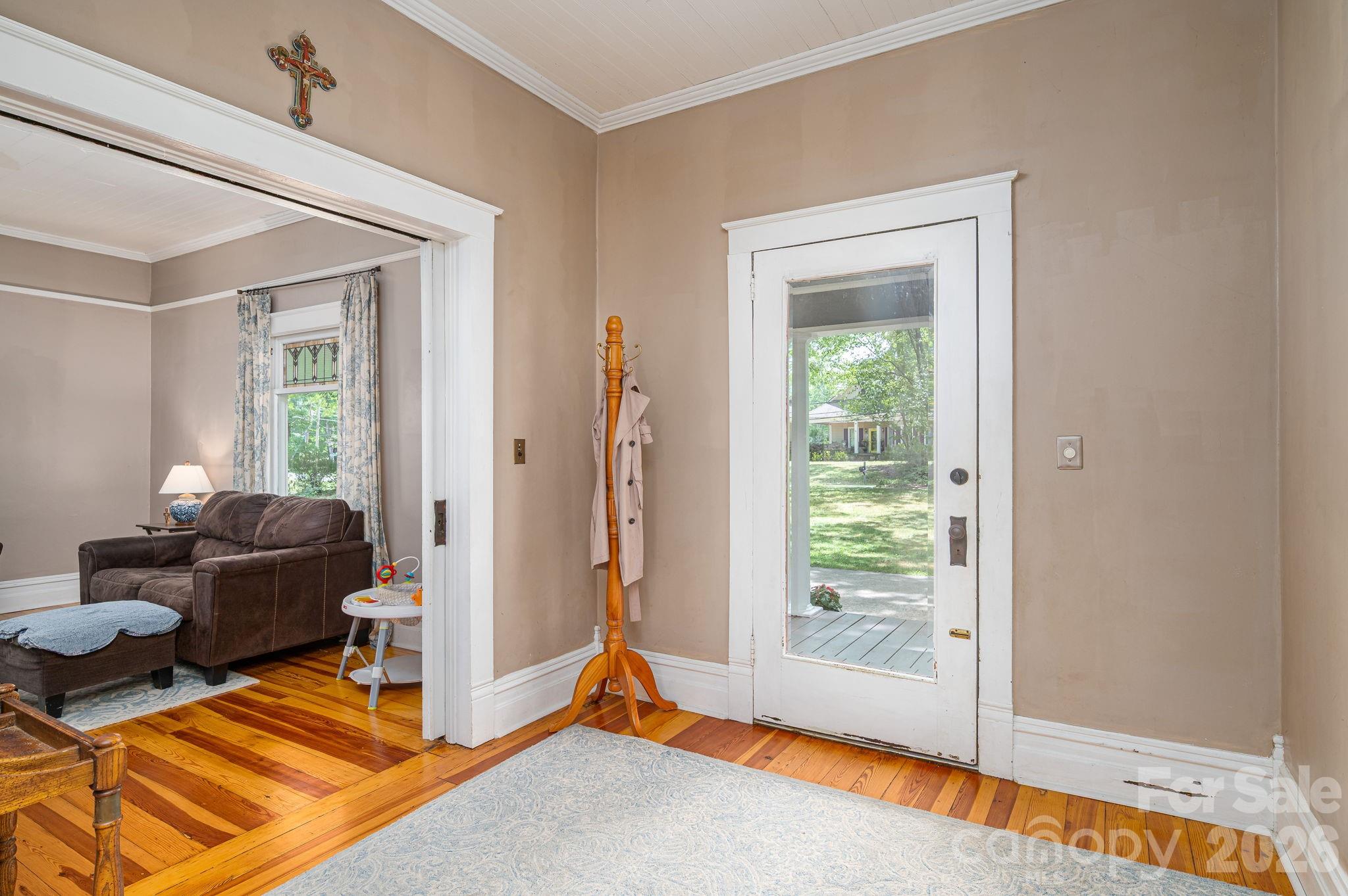 306 W Old Post Road — Cherryville