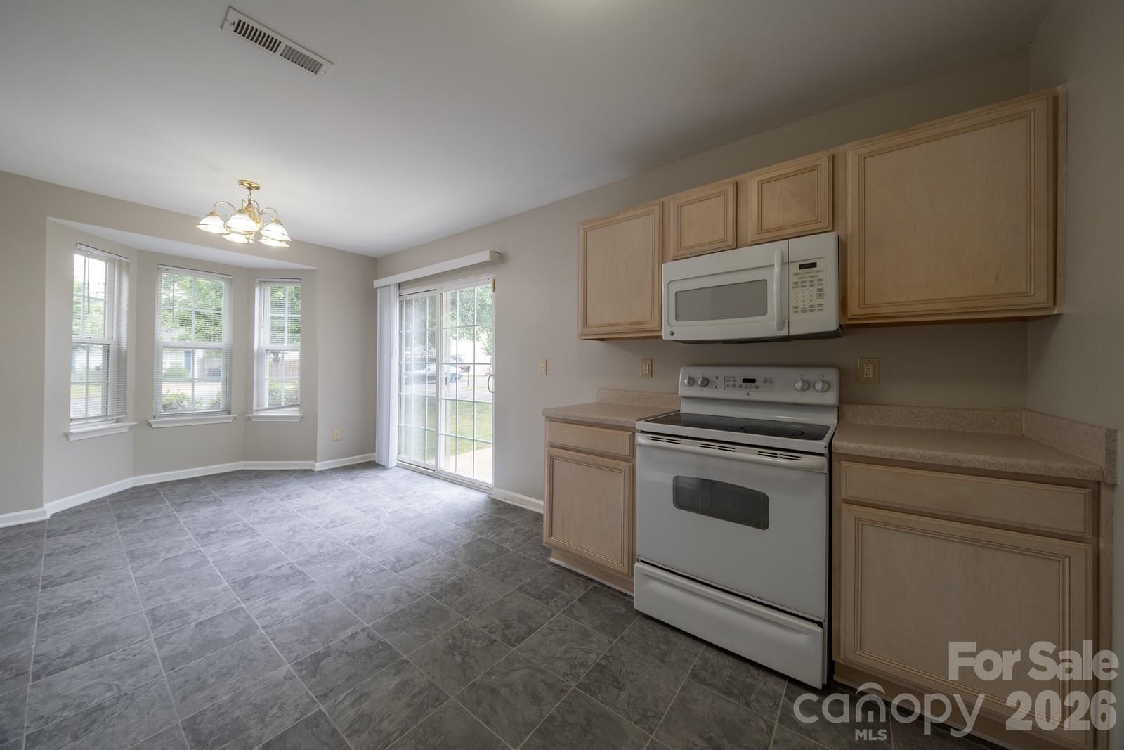 6627 Nevin Glen Drive — Charlotte
