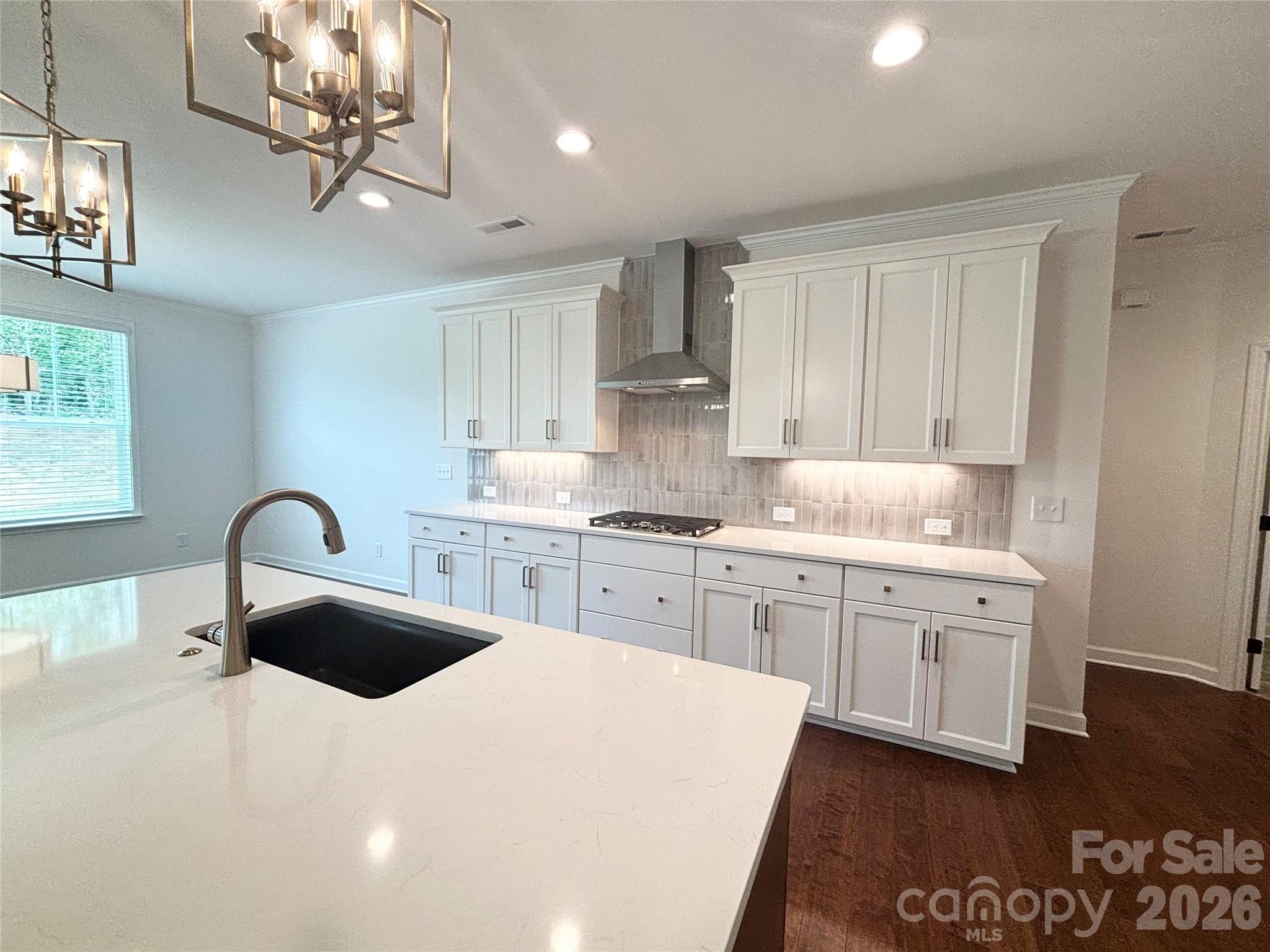 527 Oleander Street — Mount Pleasant