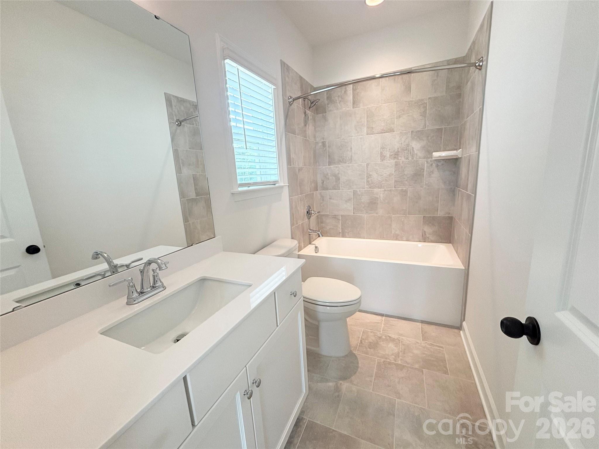 527 Oleander Street — Mount Pleasant