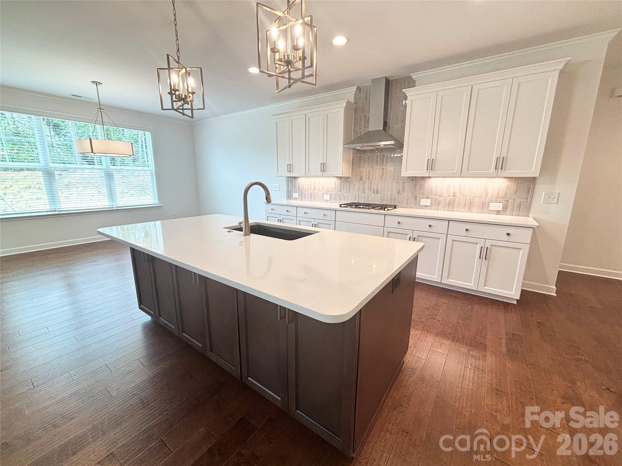 527 Oleander Street — Mount Pleasant
