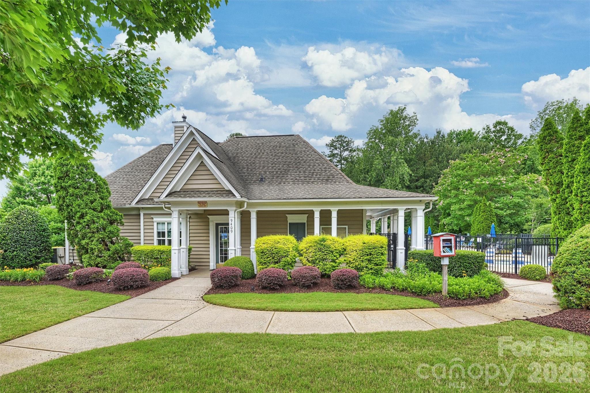 9610 Garland Court — Charlotte