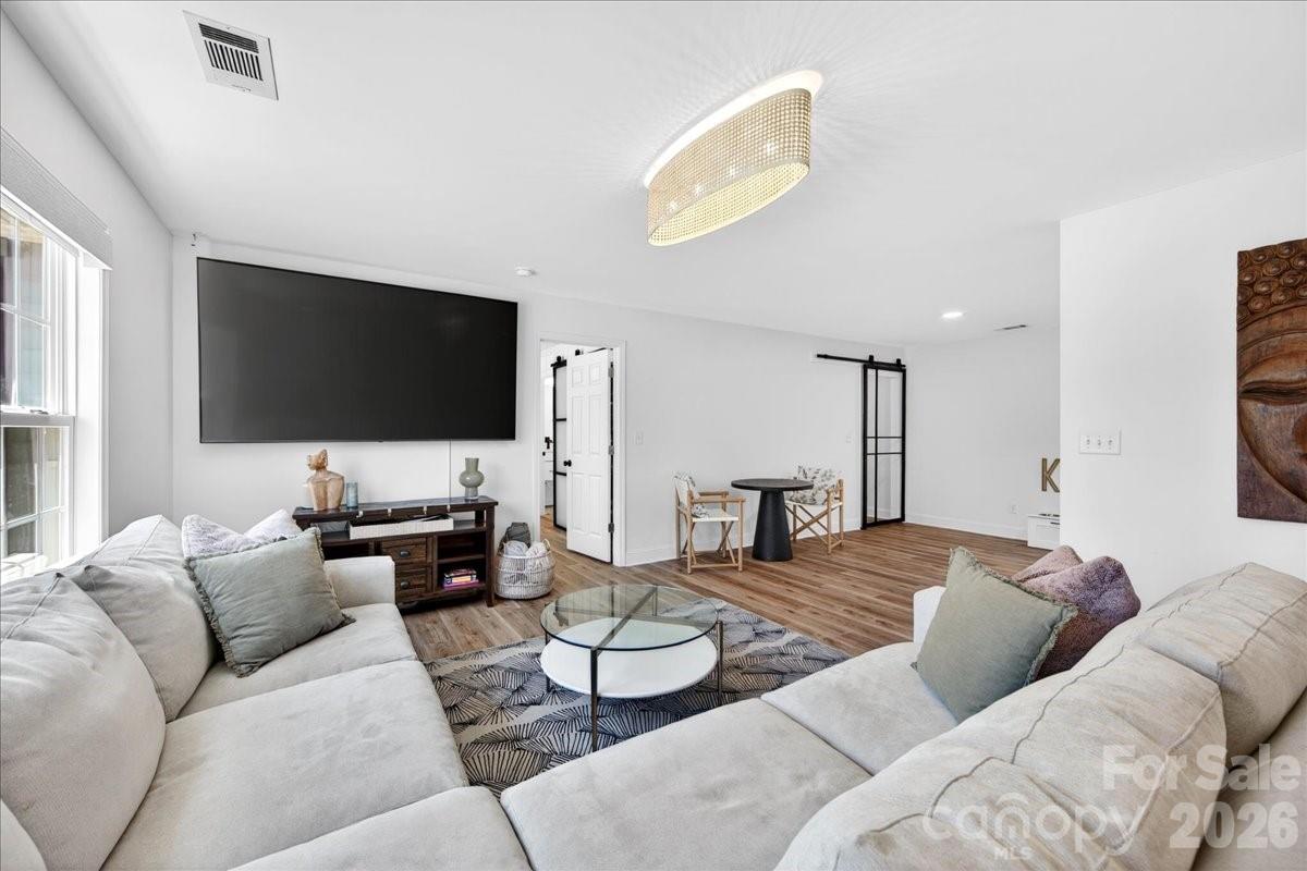 1511 Abbey Court — Belmont
