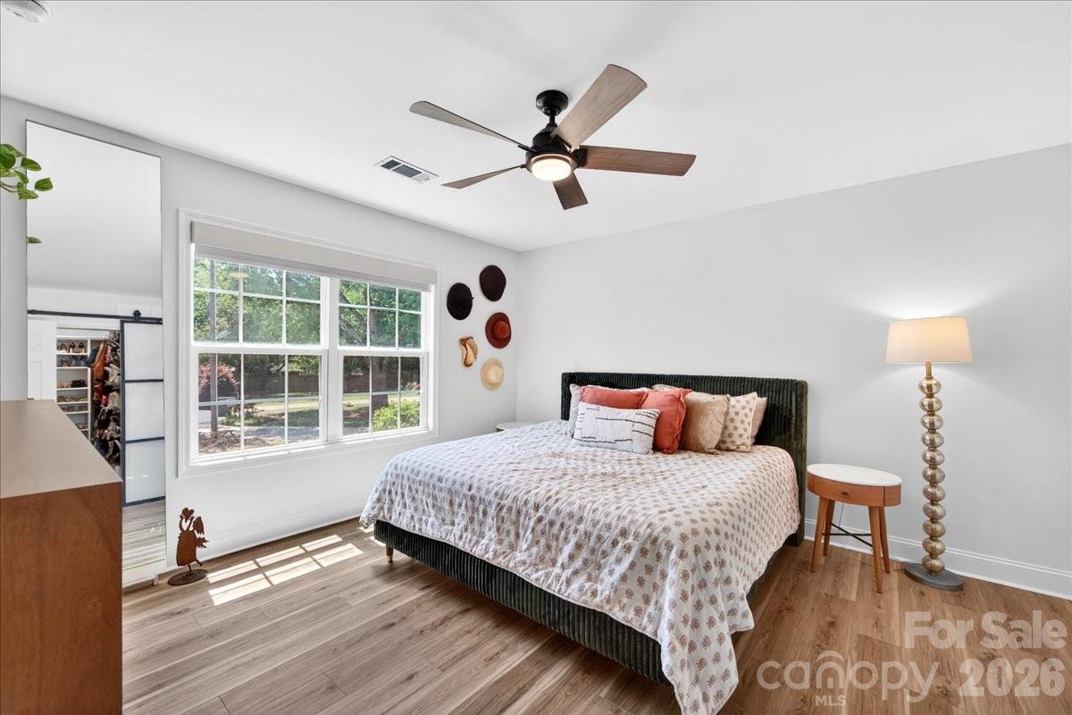 1511 Abbey Court — Belmont