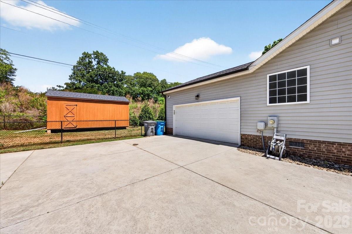 1511 Abbey Court — Belmont