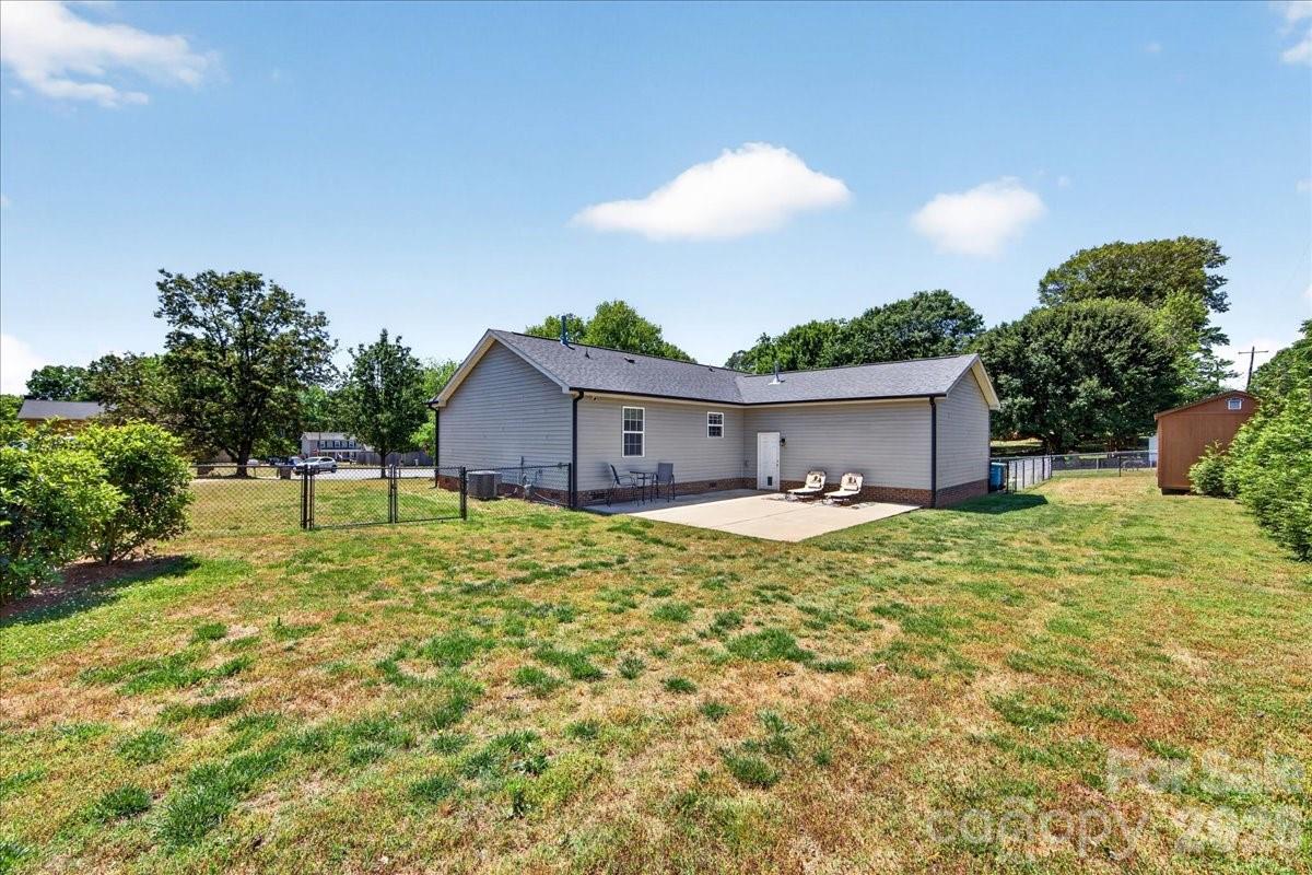 1511 Abbey Court — Belmont