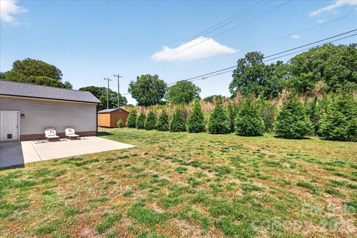 1511 Abbey Court — Belmont