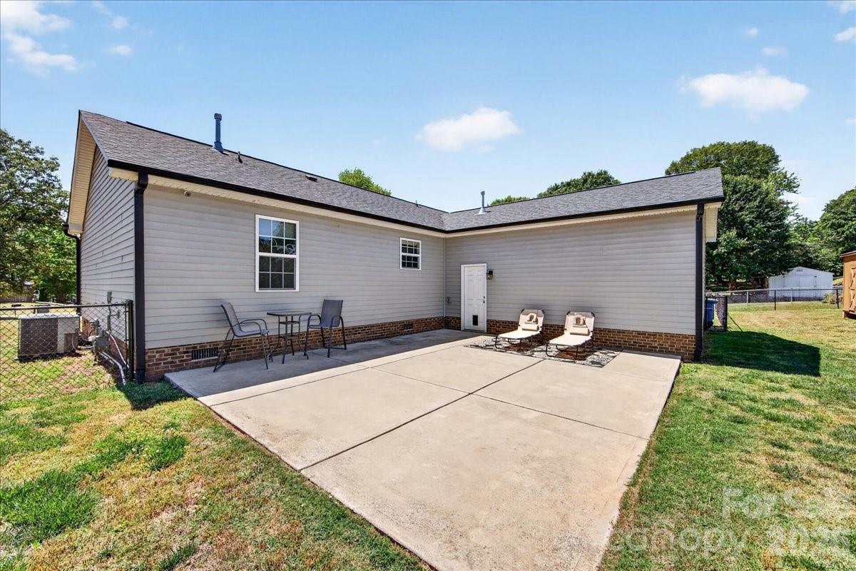 1511 Abbey Court — Belmont