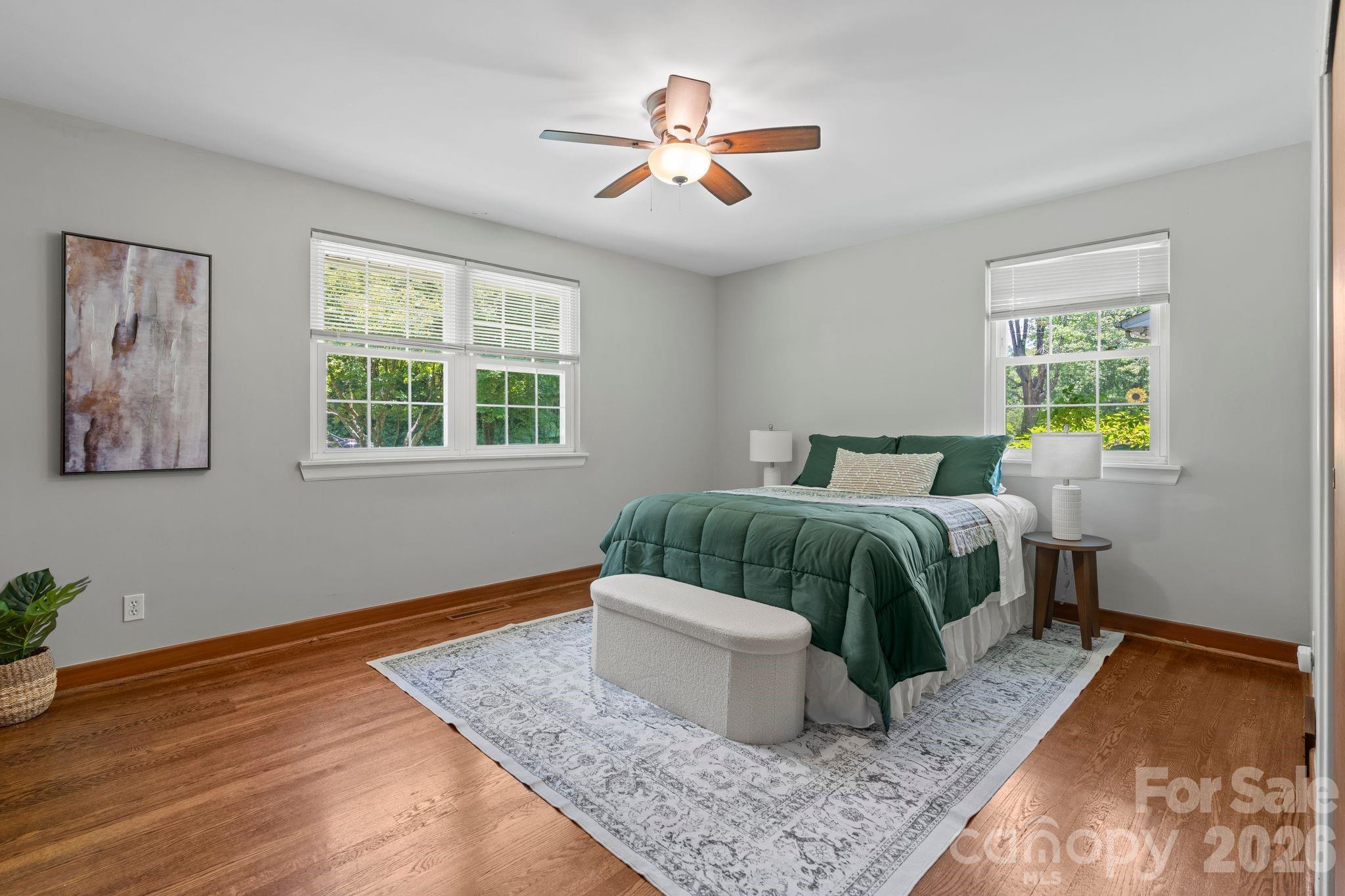 107 Appledore Avenue — Hendersonville