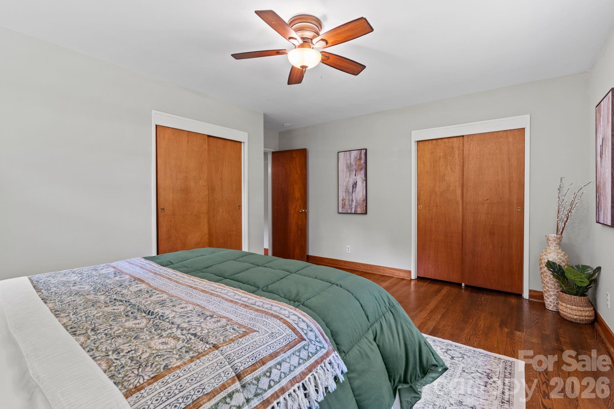 107 Appledore Avenue — Hendersonville
