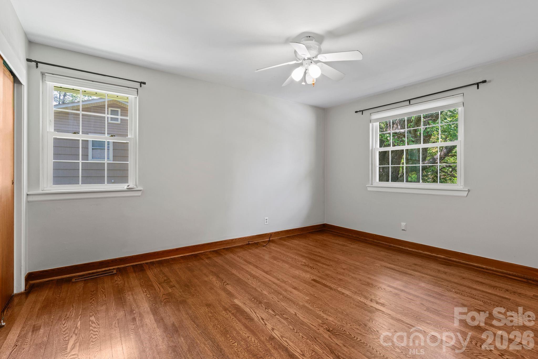 107 Appledore Avenue — Hendersonville