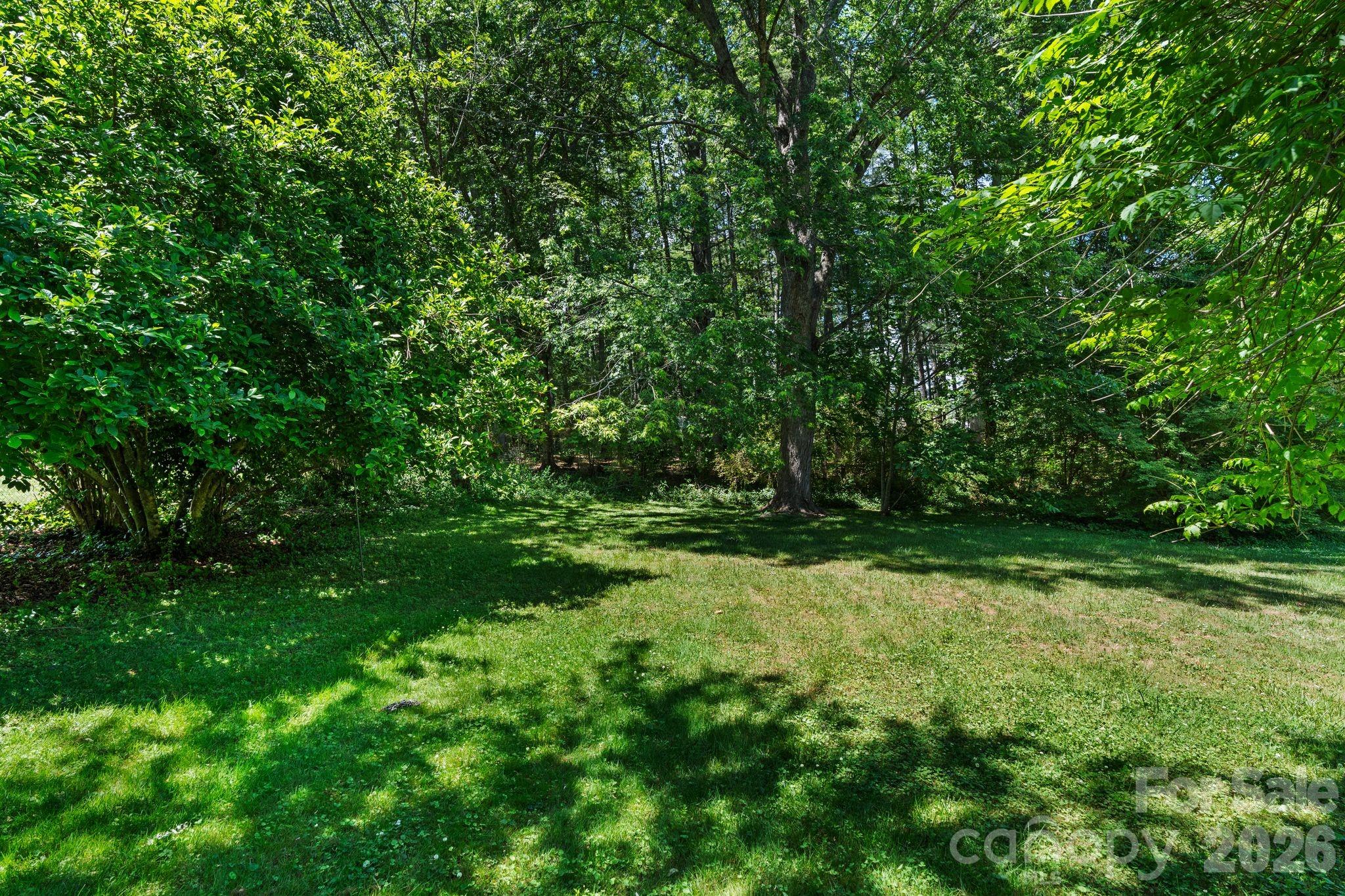 107 Appledore Avenue — Hendersonville