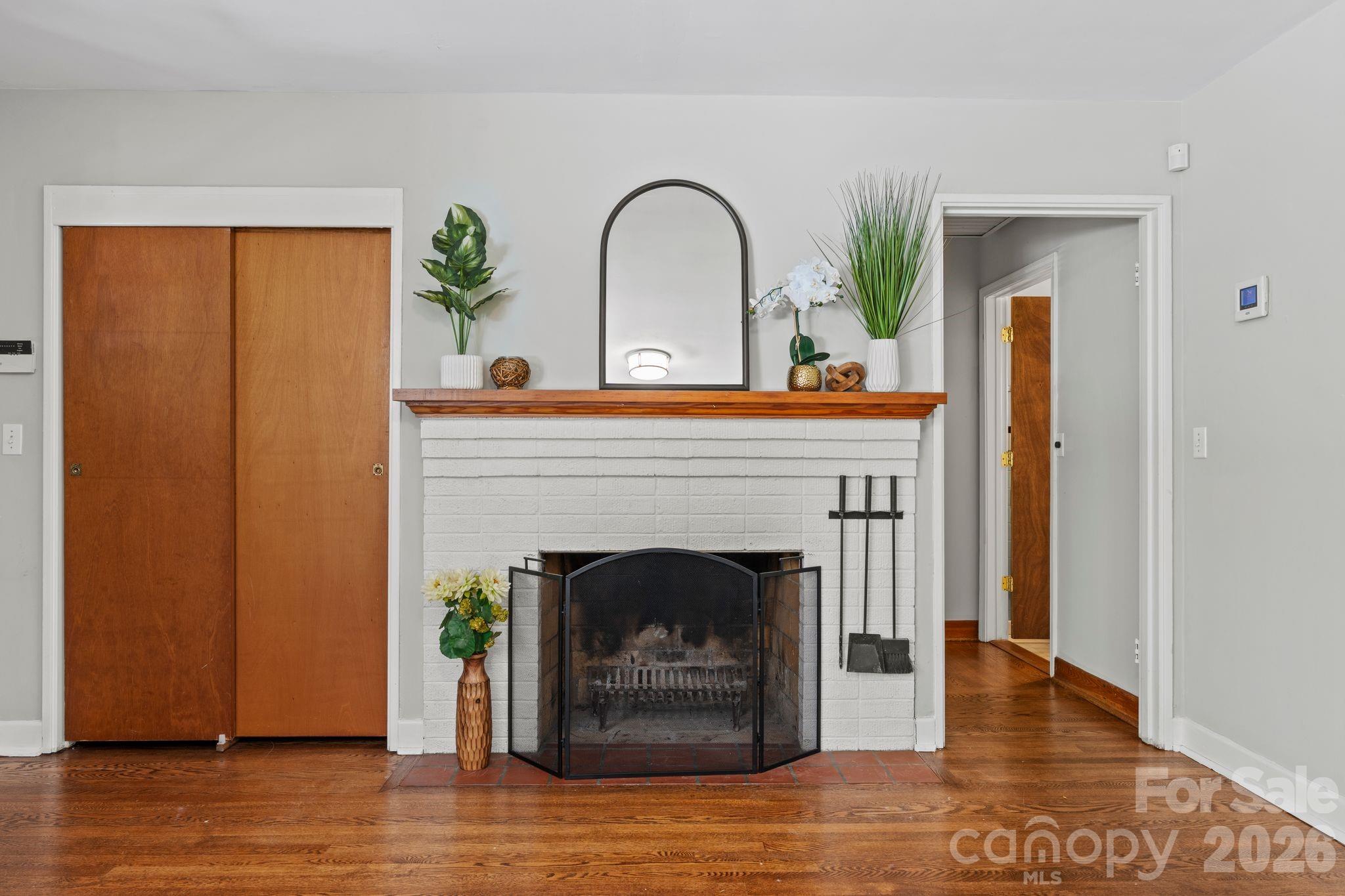 107 Appledore Avenue — Hendersonville