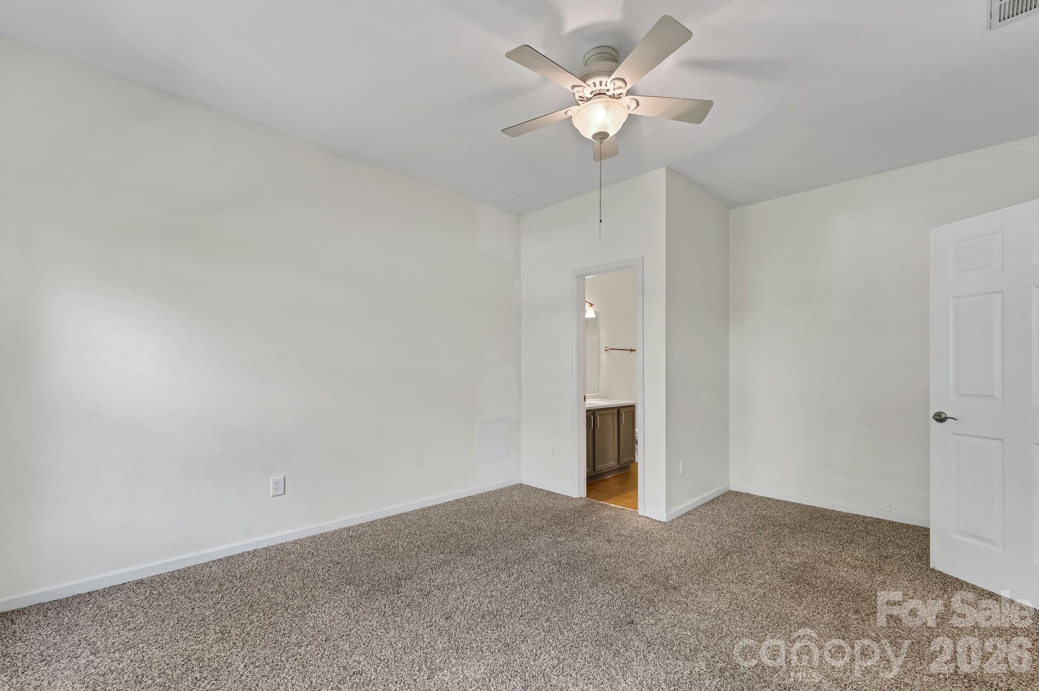 85 Rotunda Circle — Asheville