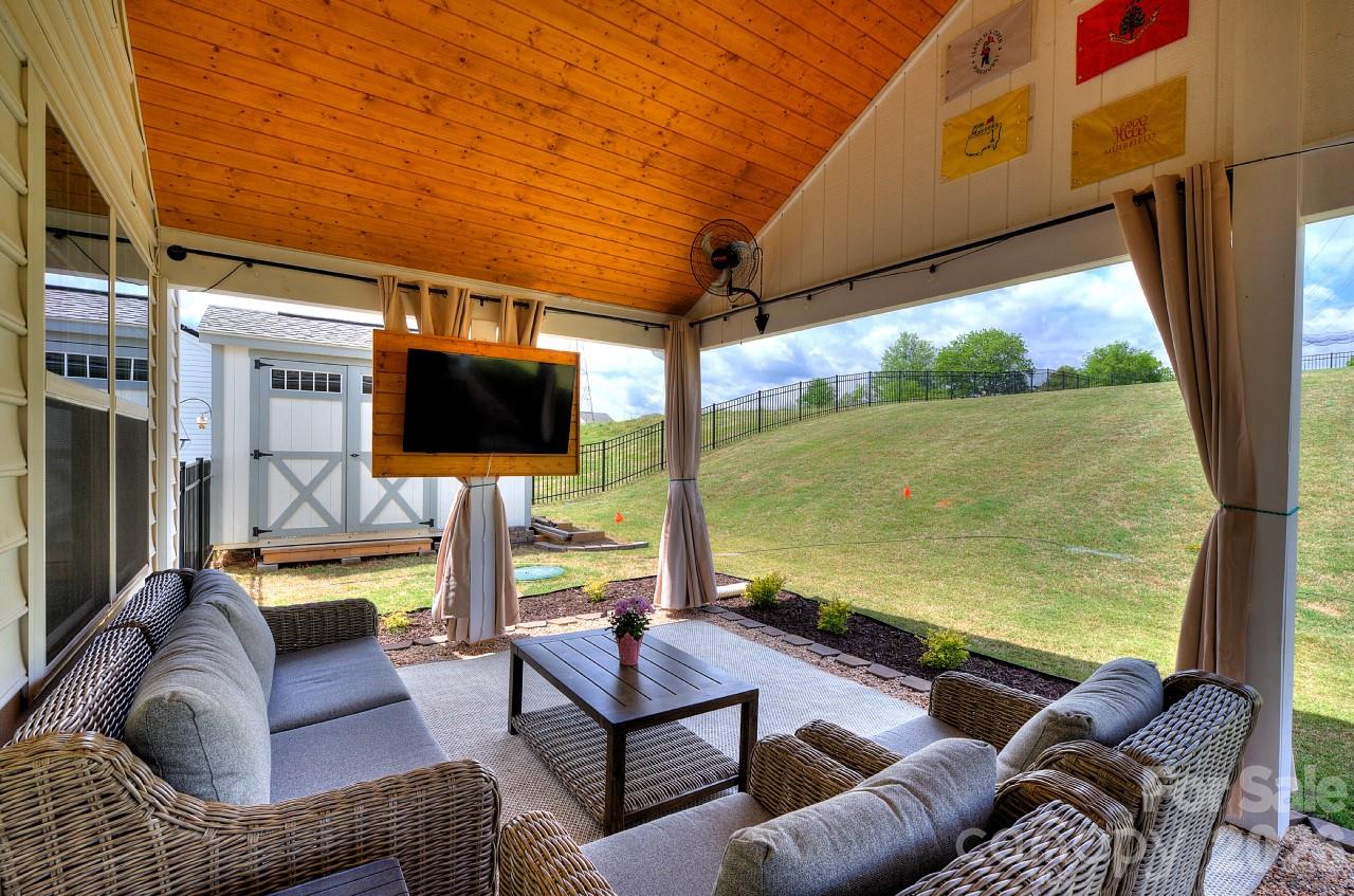 625 Morning Meadows Drive — Inman