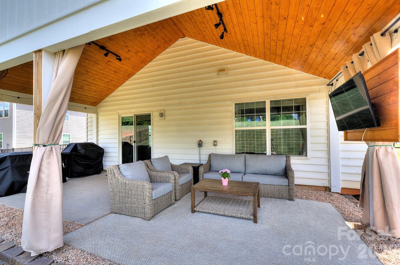 625 Morning Meadows Drive — Inman