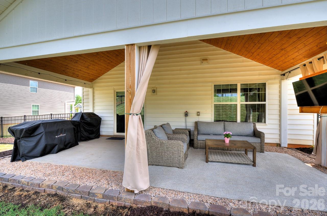 625 Morning Meadows Drive — Inman