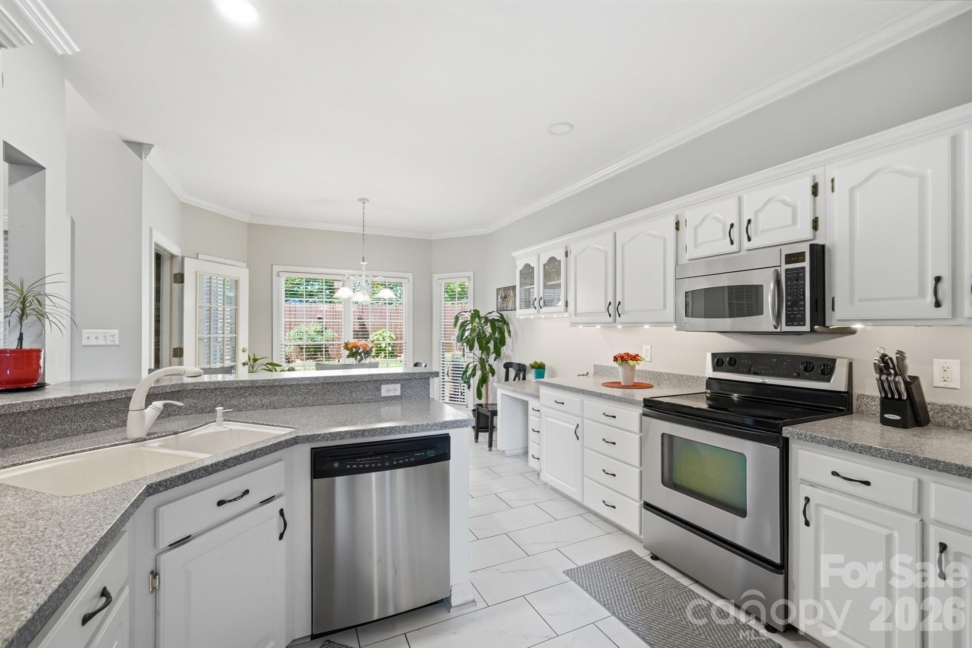 2640 Willowbrook Drive — Matthews