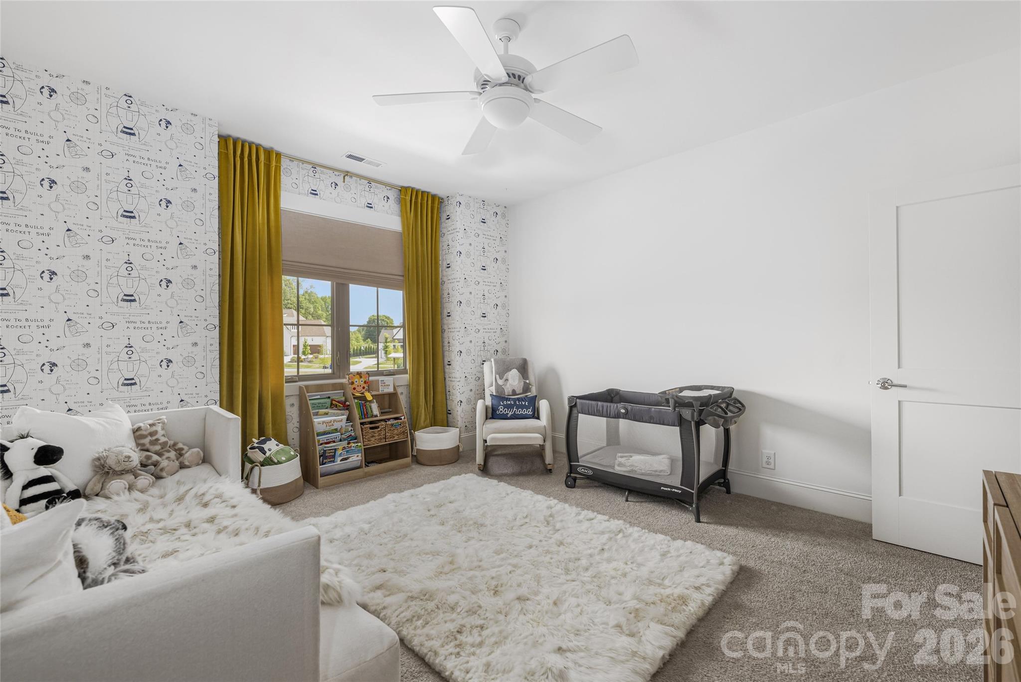 10201 Laurier Lane — Huntersville