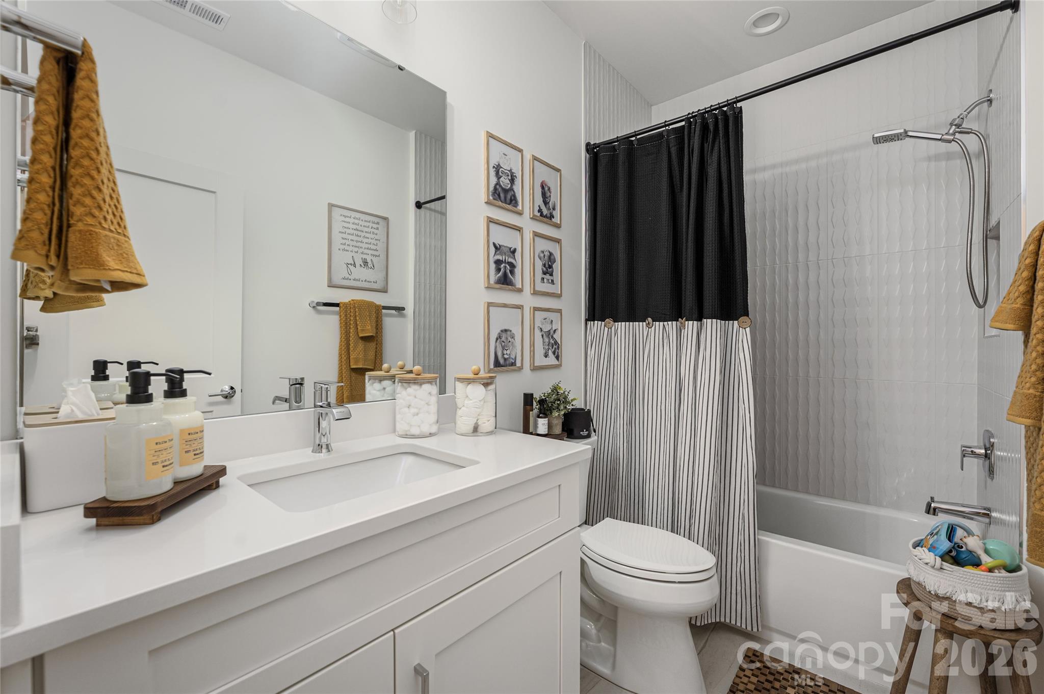 10201 Laurier Lane — Huntersville