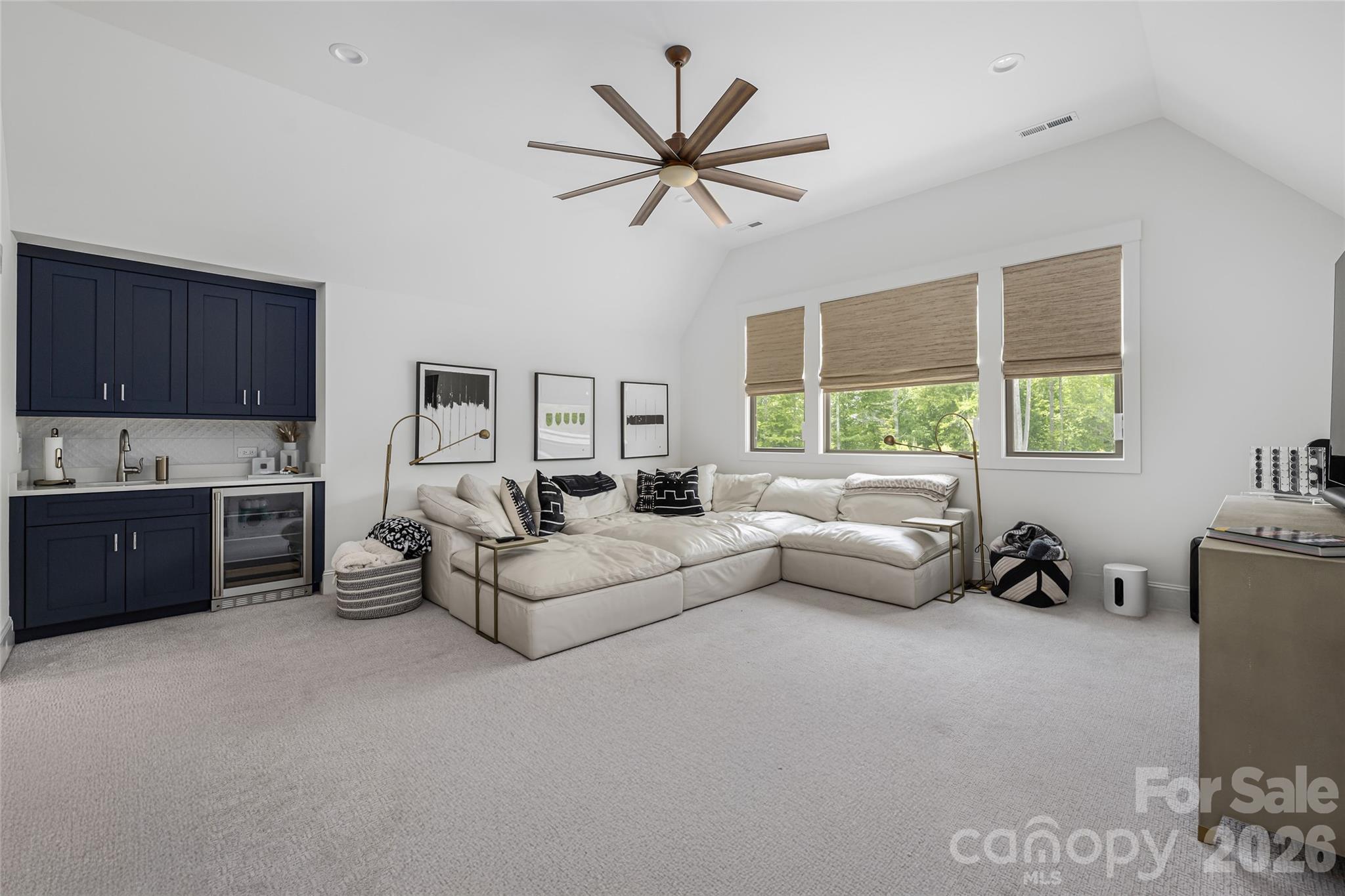 10201 Laurier Lane — Huntersville