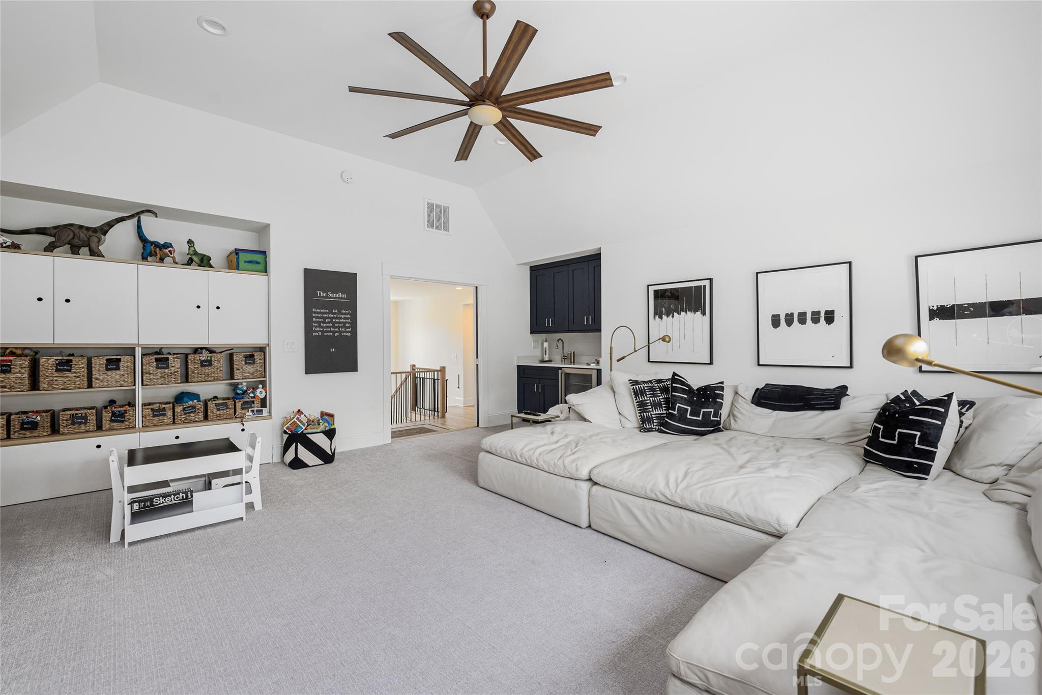 10201 Laurier Lane — Huntersville