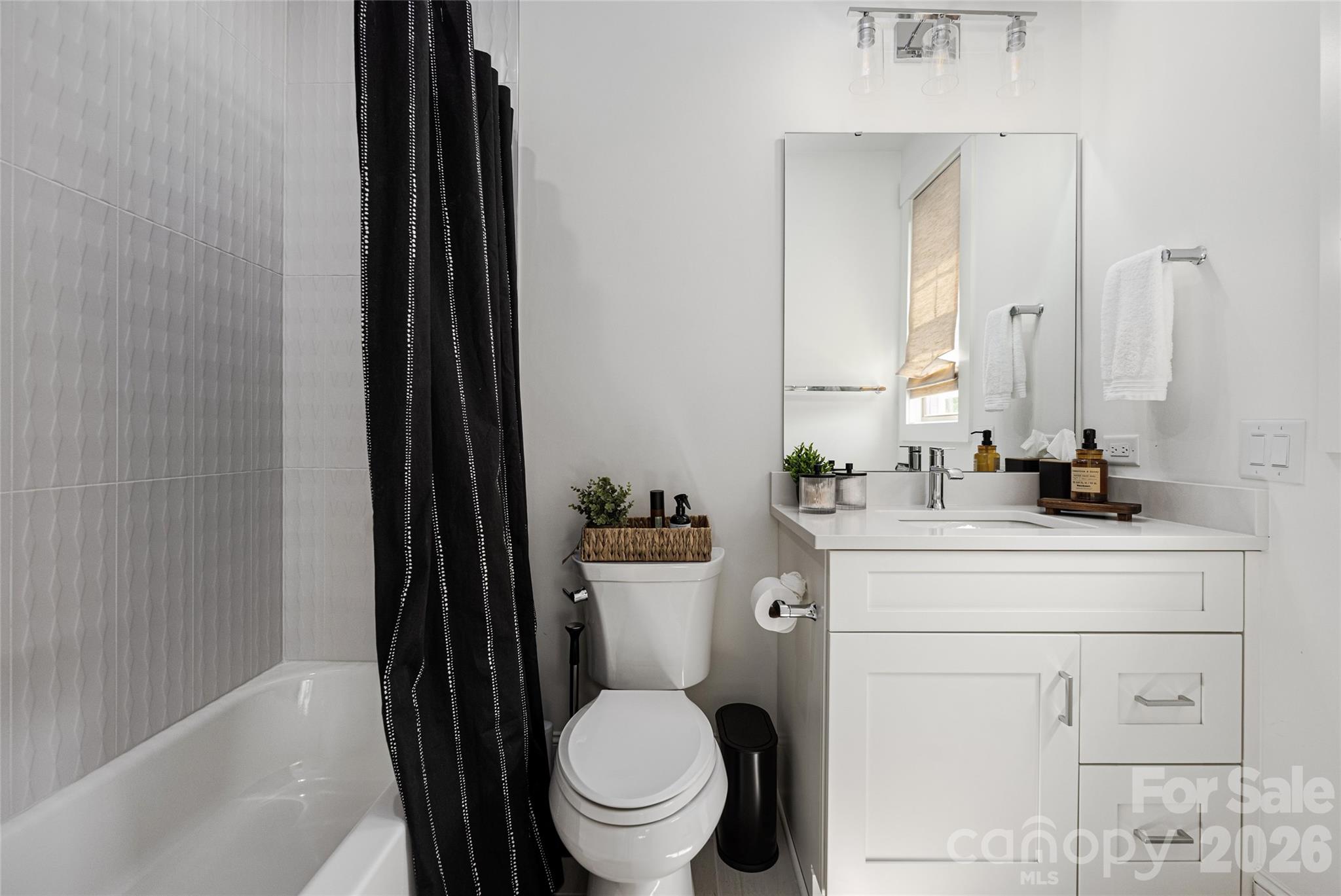 10201 Laurier Lane — Huntersville