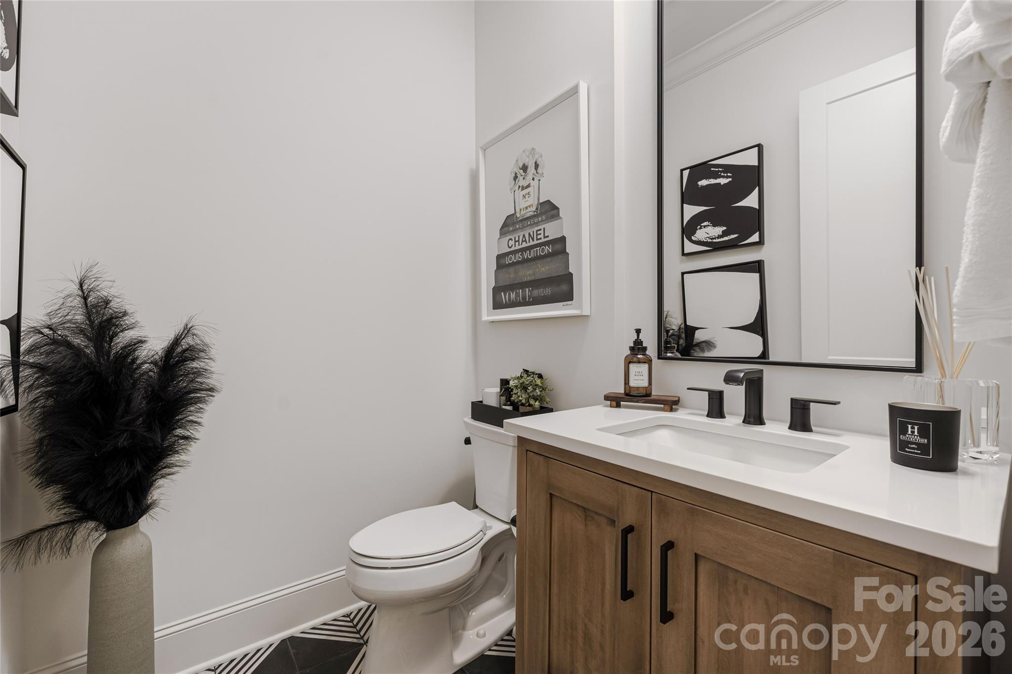 10201 Laurier Lane — Huntersville